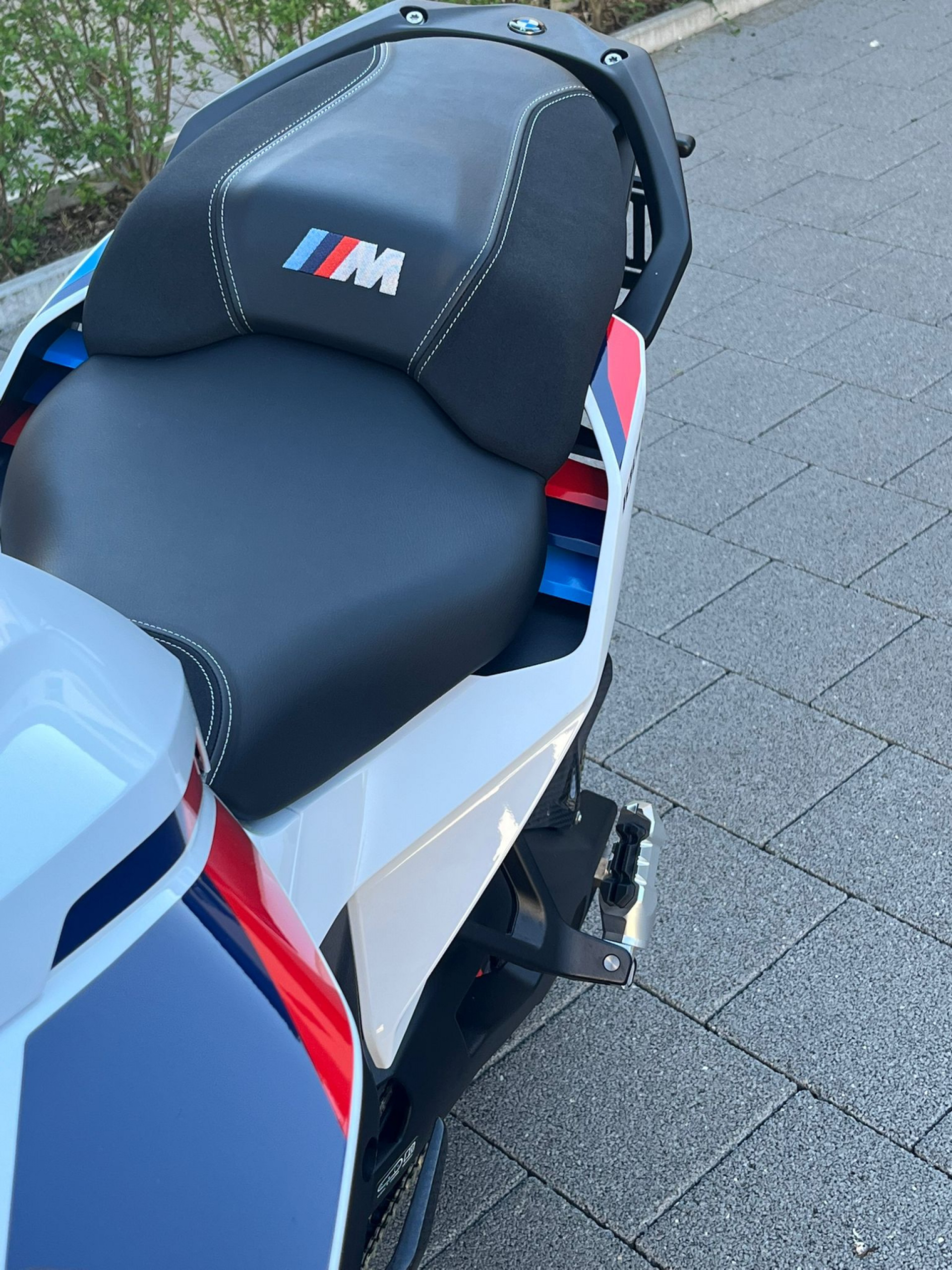 BMW M 1000 XR-image-6