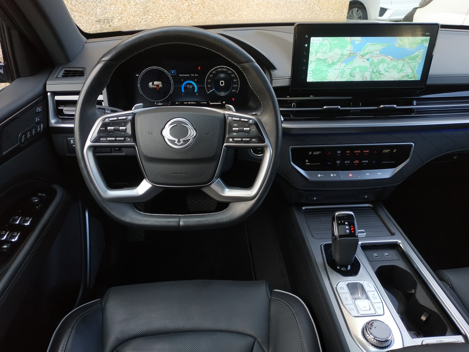 KGM-SsangYong Rexton 2.2 CRDi Blackline 4WD AT-image-10