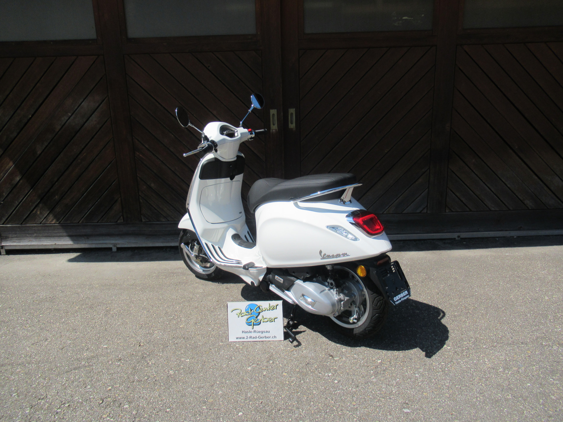 PIAGGIO Vespa Primavera 125-image-2