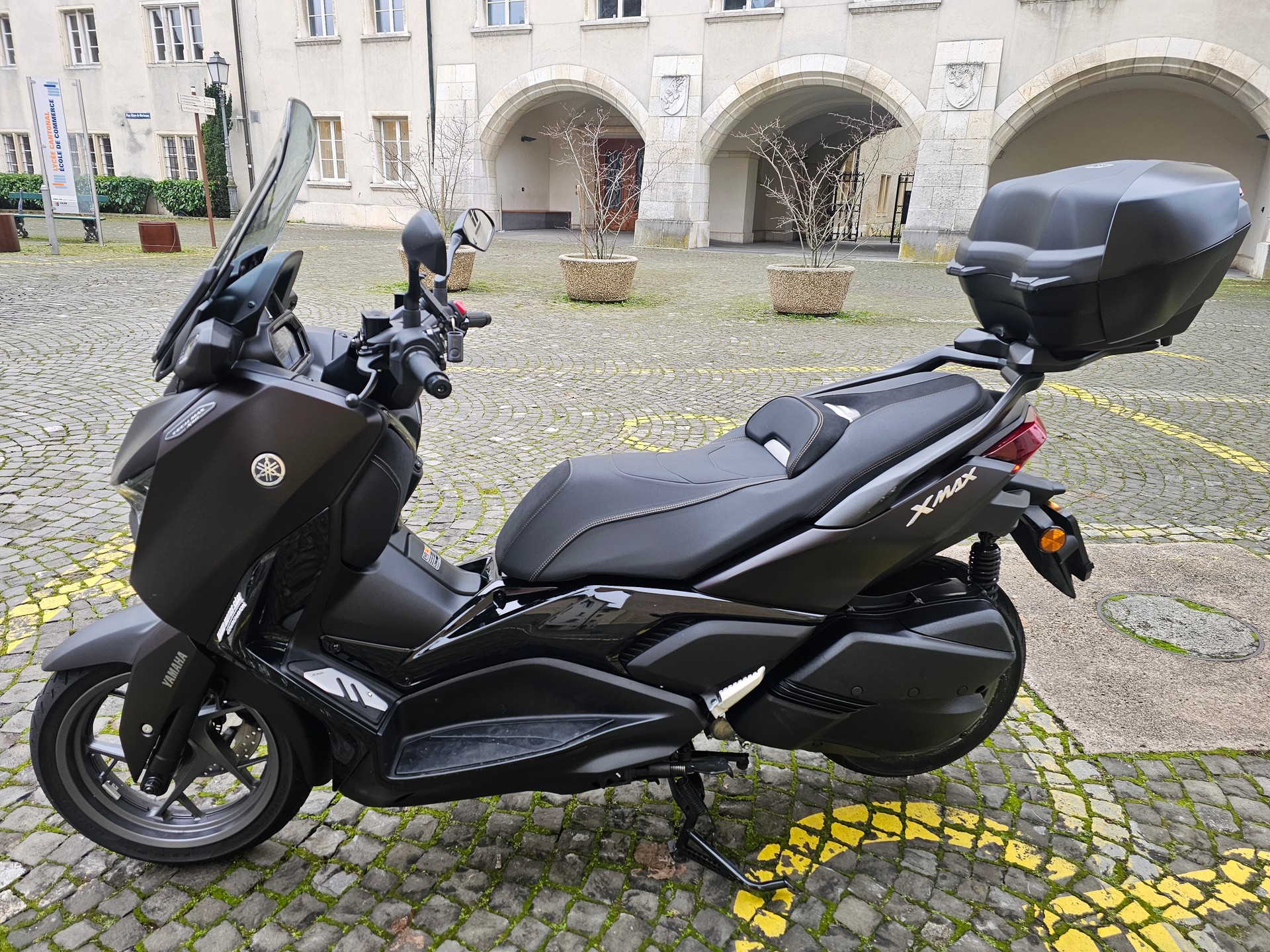 YAMAHA X-Max 300 Tech Max-image-2