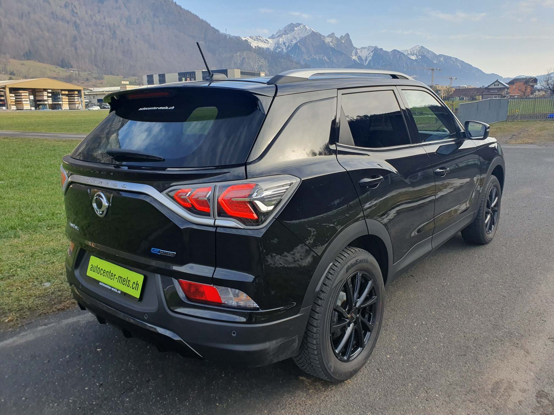 KGM-SsangYong E-Korando Titanium 100% Elektro-image-6
