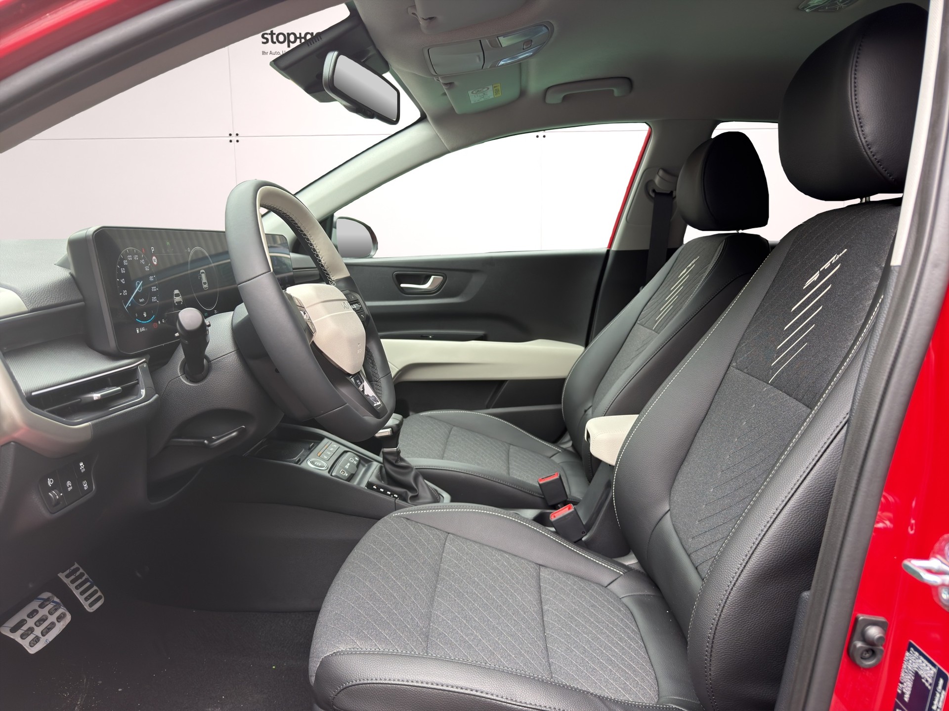 KIA Stonic 1.0 T-GD MHEV GT-Line DCT-image-10