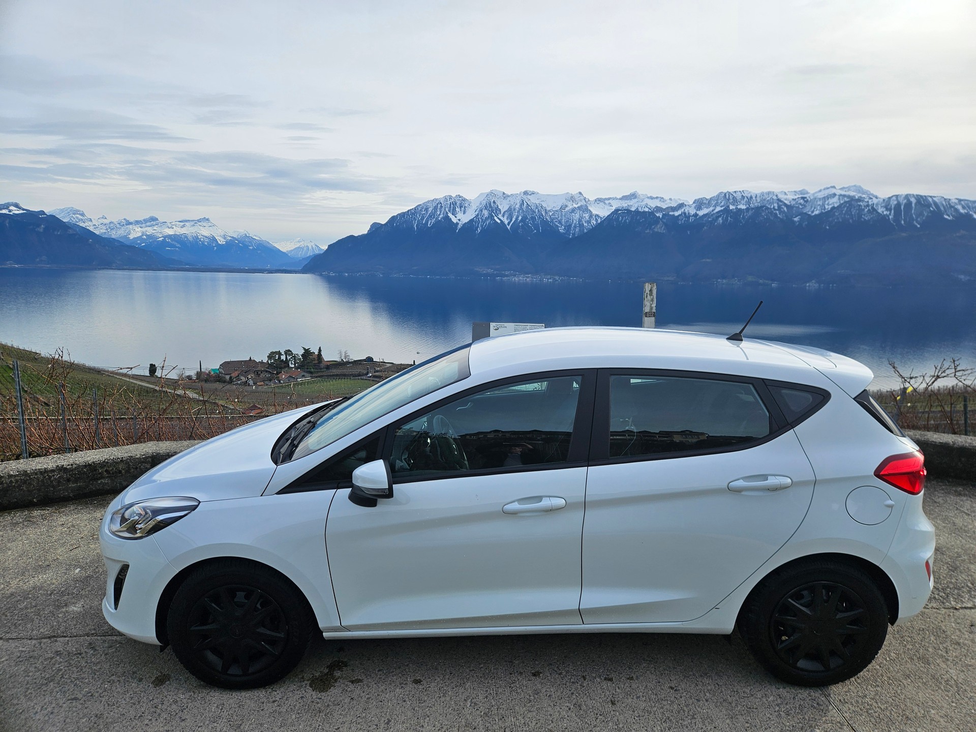 FORD Fiesta 1.0 SCTi Trend-image-11