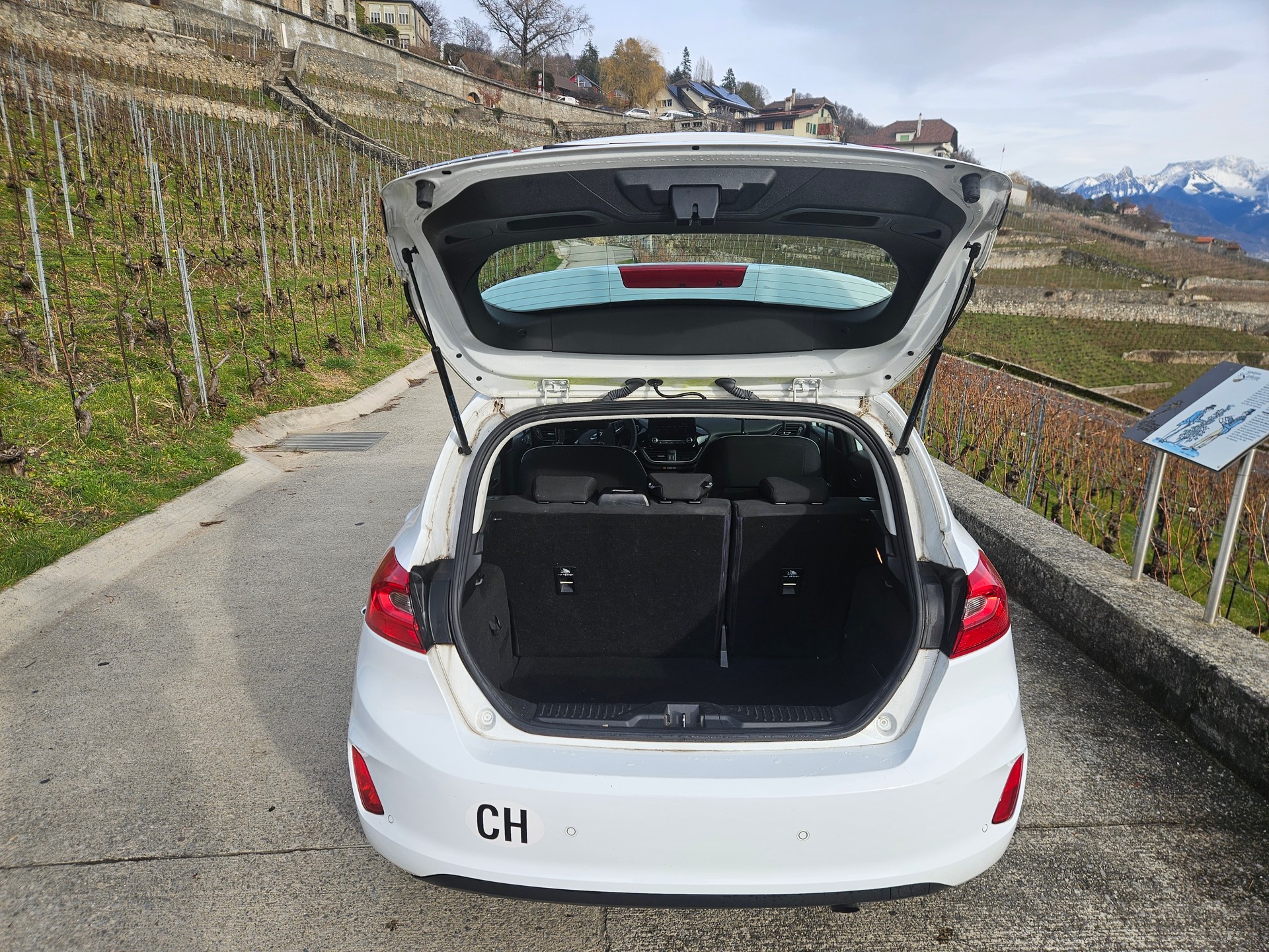 FORD Fiesta 1.0 SCTi Trend-image-4