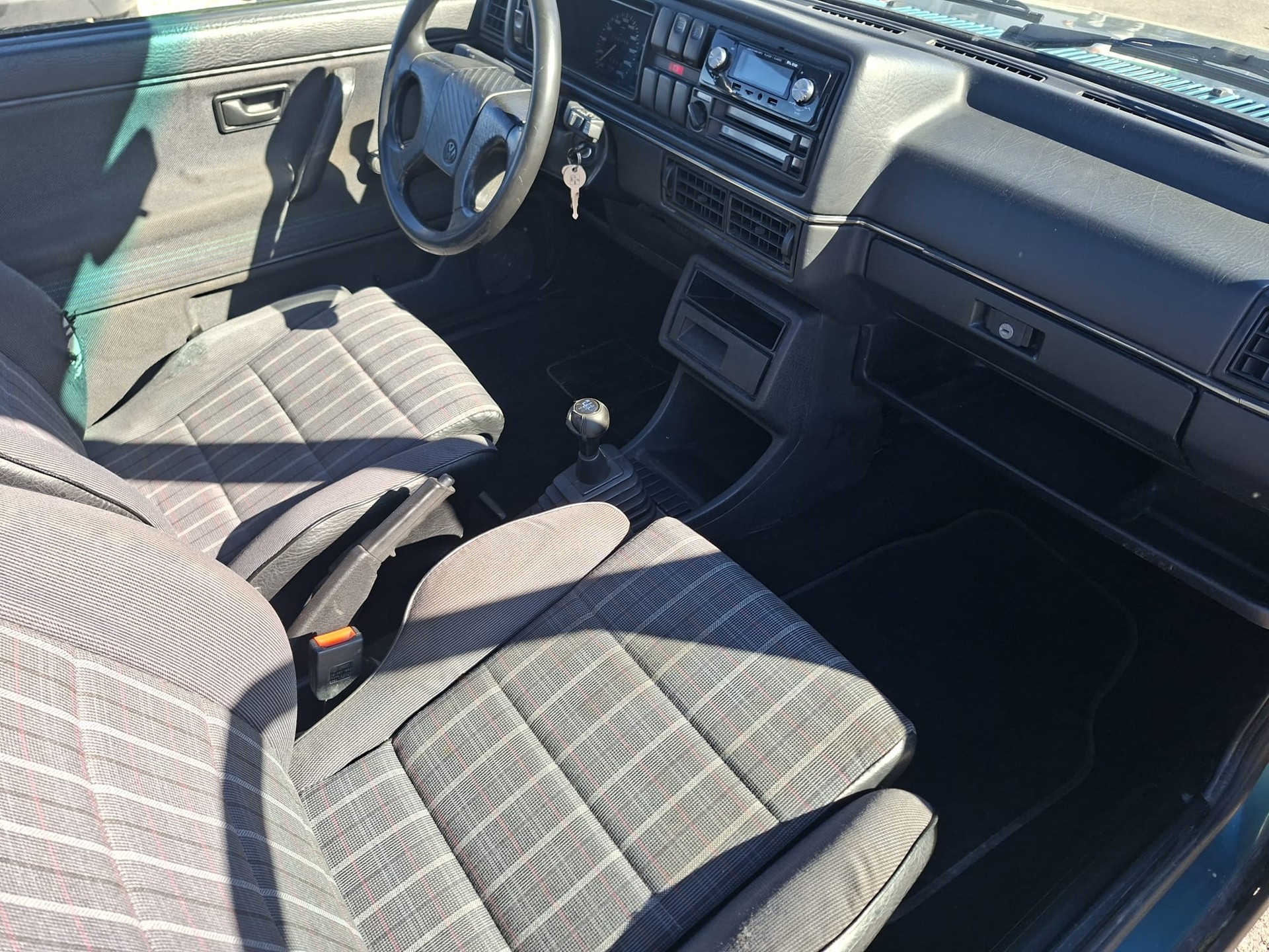 VW Golf 1800 GTI-image-5
