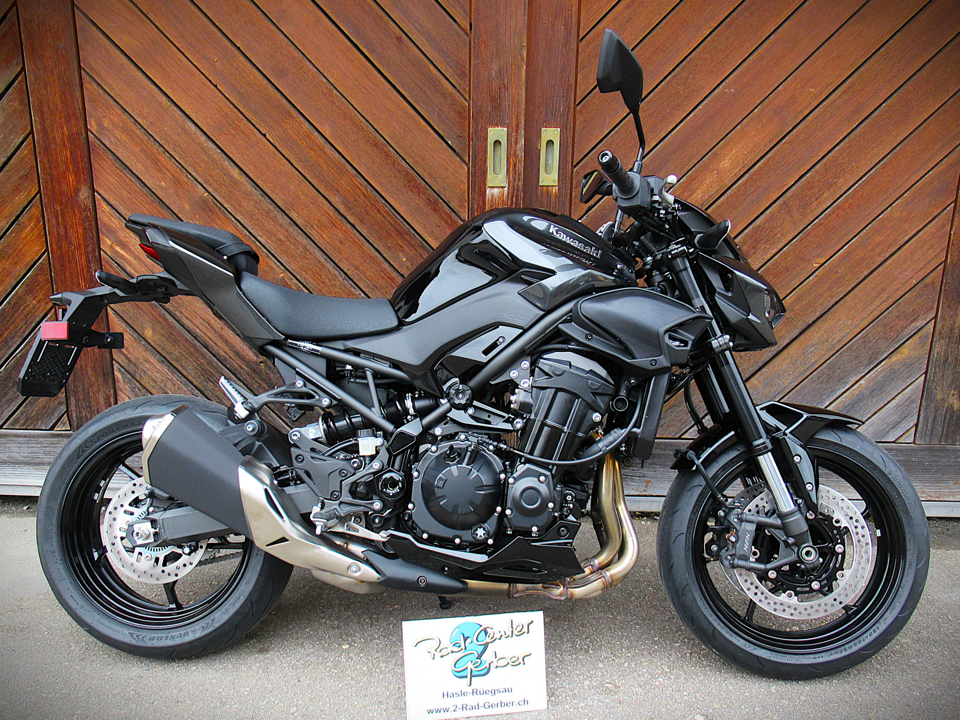 KAWASAKI Z 900-image-8