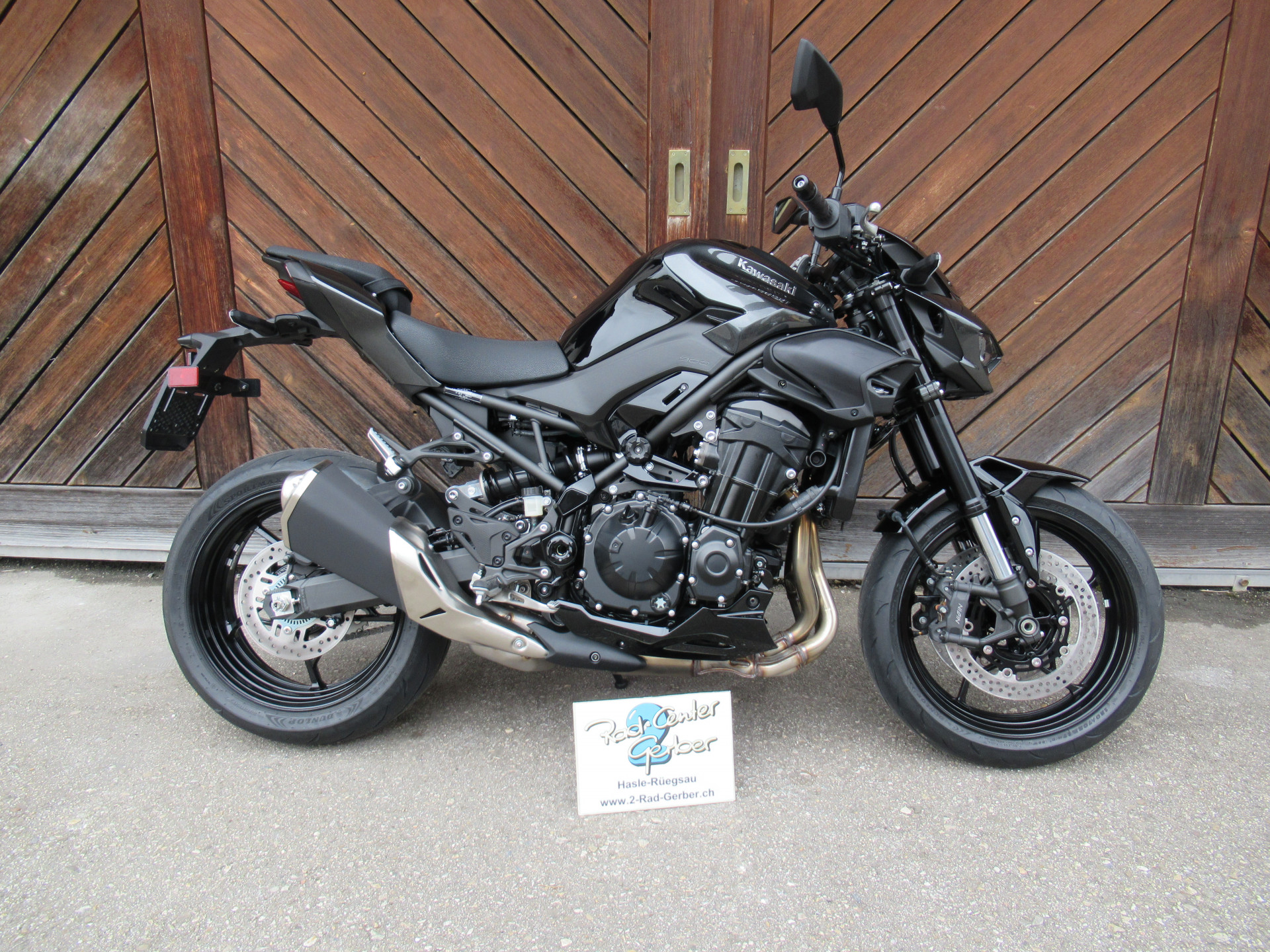 KAWASAKI Z 900-image-2