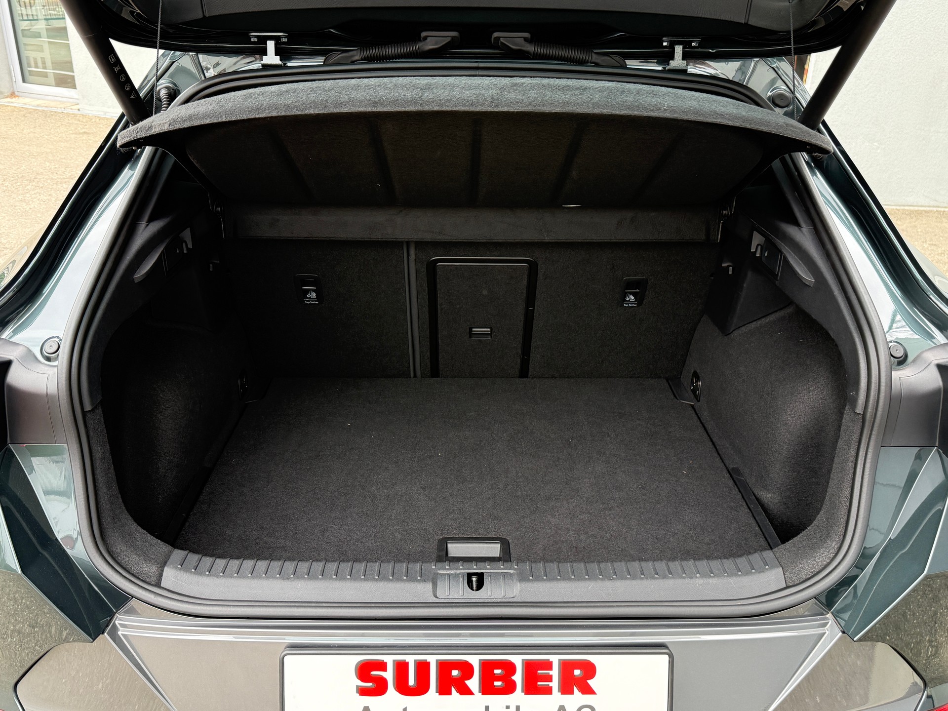 CUPRA Formentor 2.0TSI VZ 4Drive DSG mit Anhängerkupplung & Panoramadach-image-6