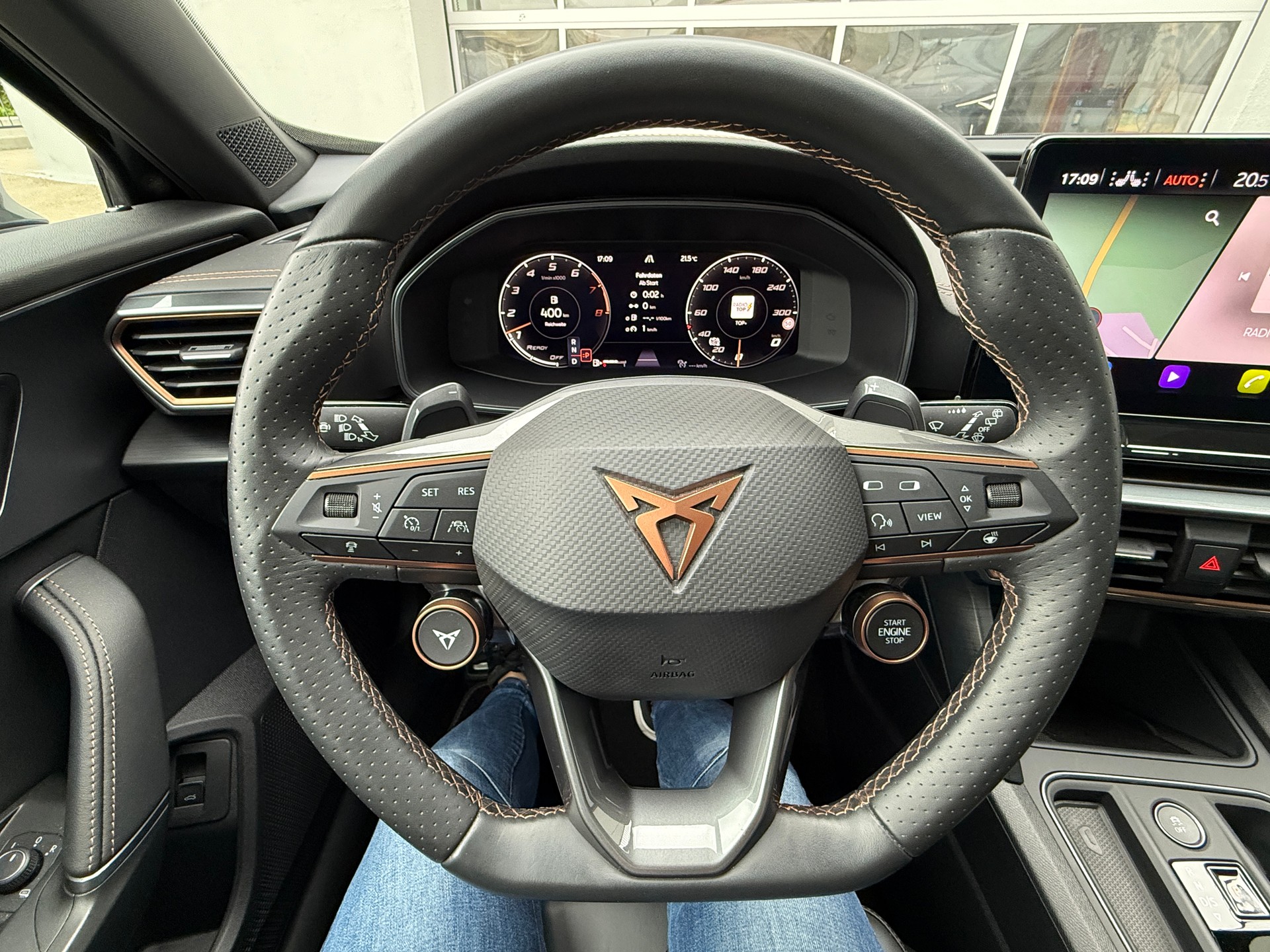 CUPRA Formentor 2.0TSI VZ 4Drive DSG mit Anhängerkupplung & Panoramadach-image-23