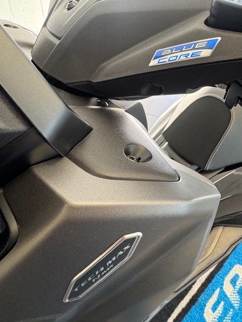 YAMAHA N-Max GPD 125 Tech Max 2026-image-12
