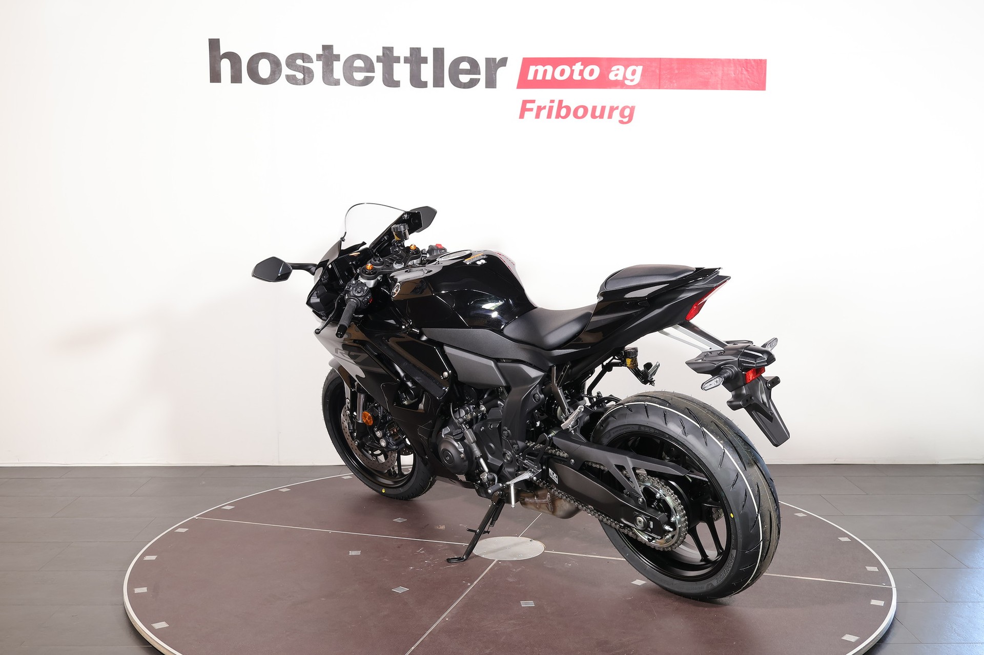 YAMAHA R7-image-3