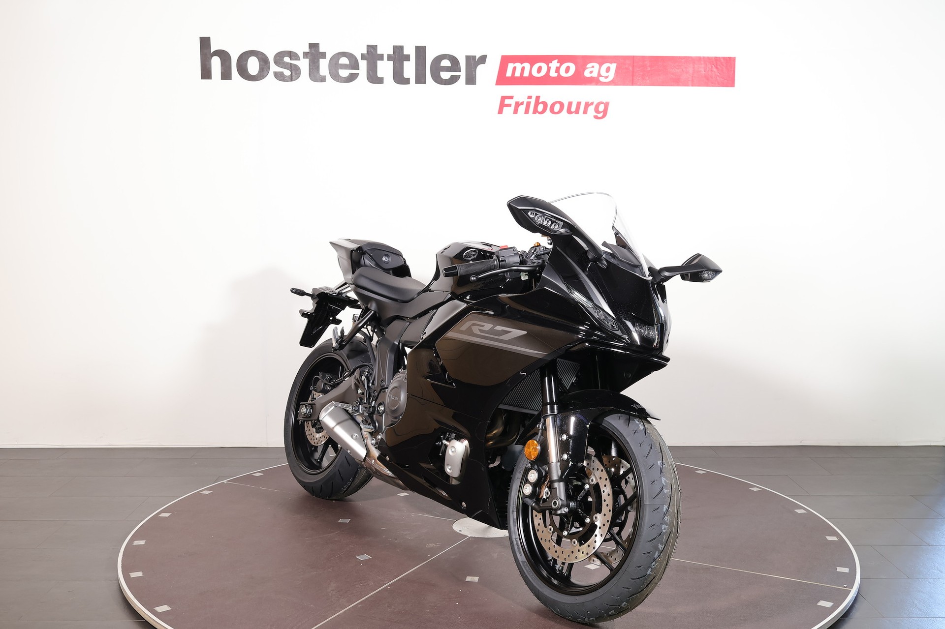 YAMAHA R7-image-0