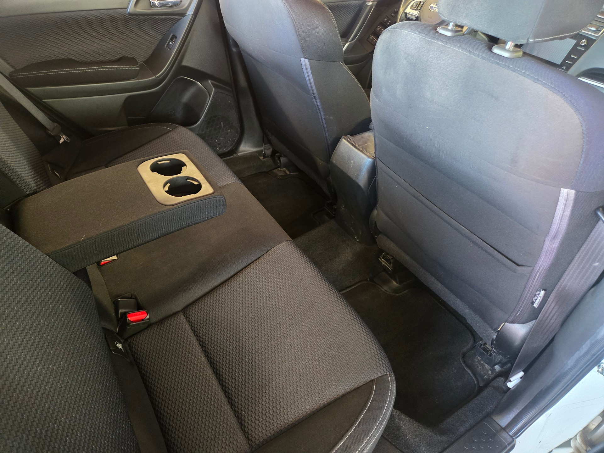 SUBARU Forester 2.0D Swiss Lineatronic-image-9