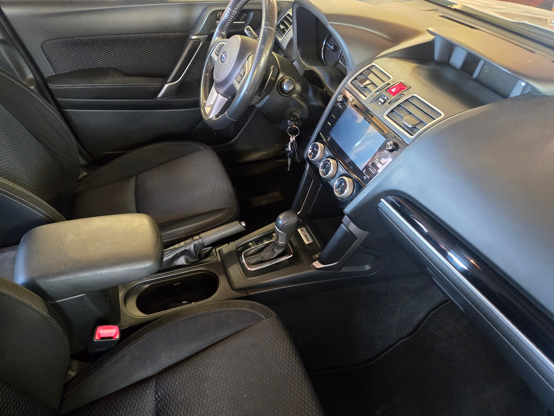 SUBARU Forester 2.0D Swiss Lineatronic-image-5