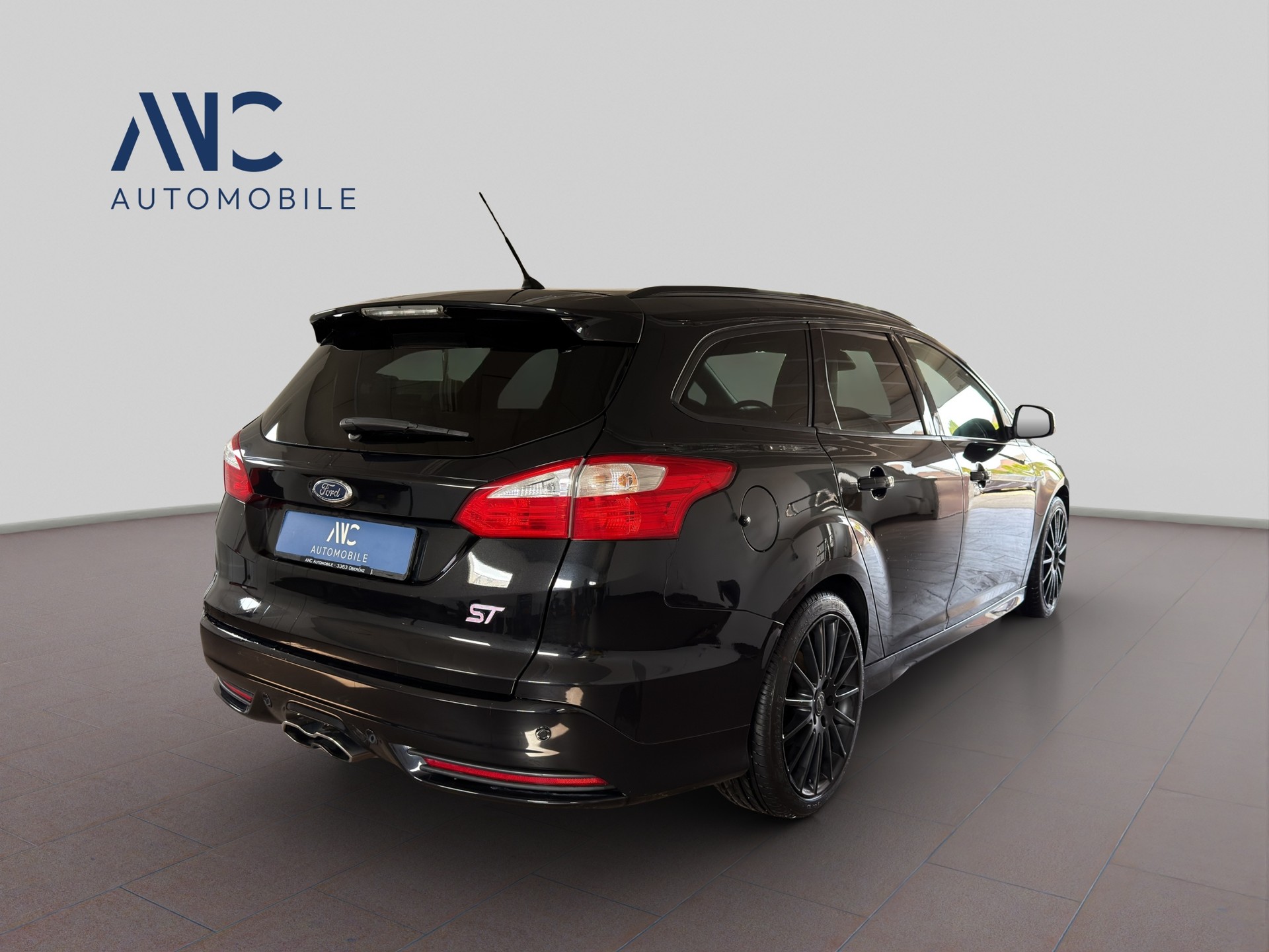 FORD Focus 2.0 SCTi ST-2-image-3