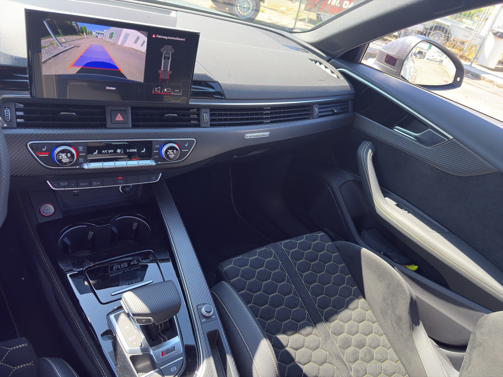 AUDI RS4 Avant 2.9 V6 TFSI 25 year edition quattro T-Tronic-image-8
