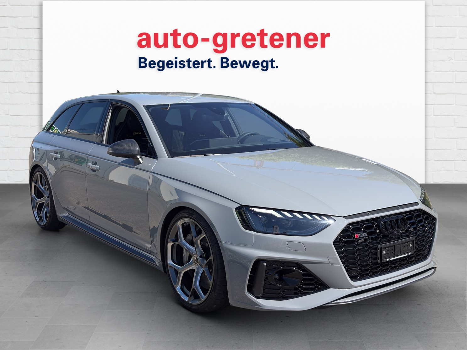AUDI RS4 Avant 2.9 V6 TFSI 25 year edition quattro T-Tronic-showroom-element-3