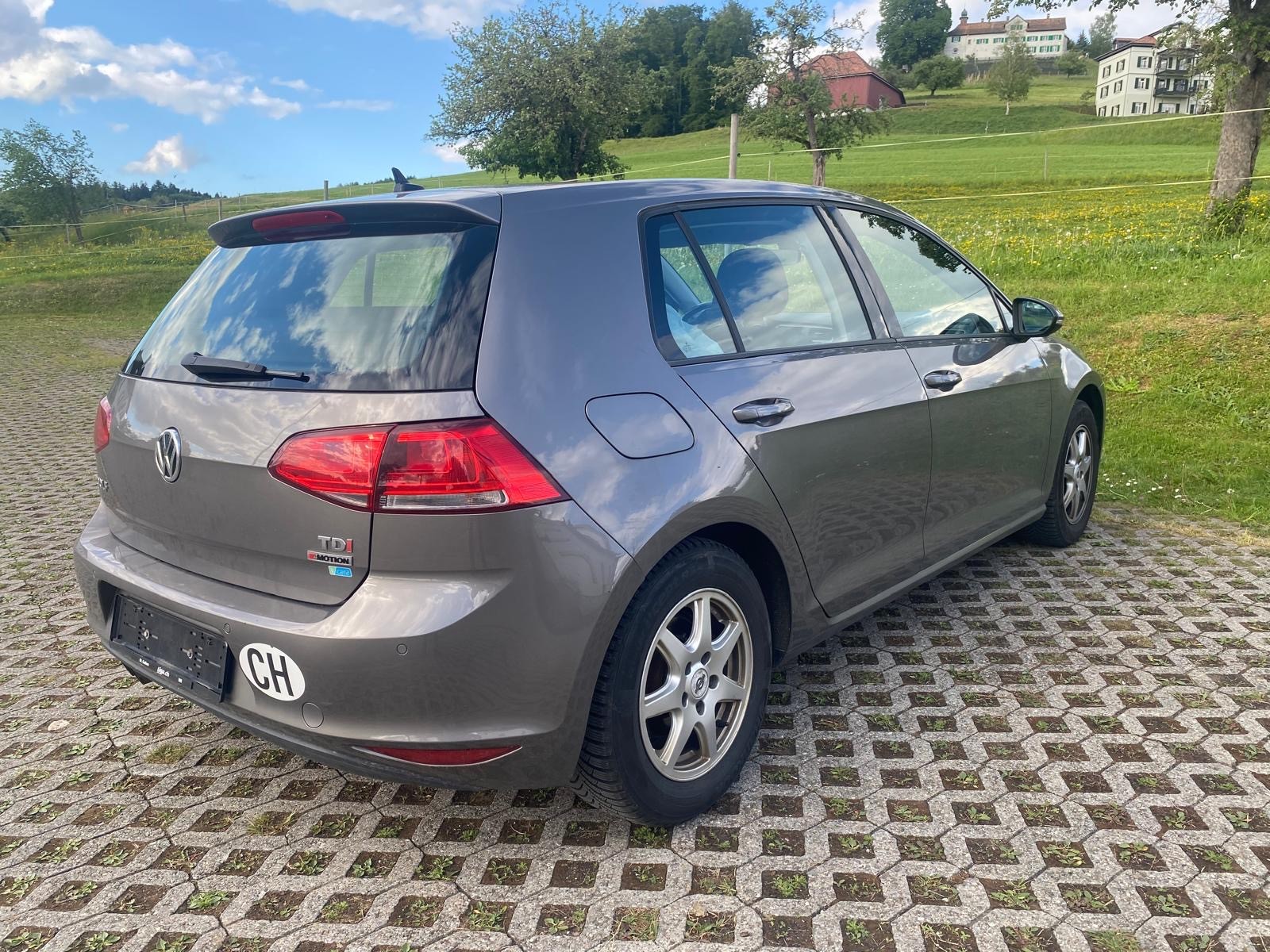 VW Golf 1.6 TDI Comfortline Start 4Motion-image-3