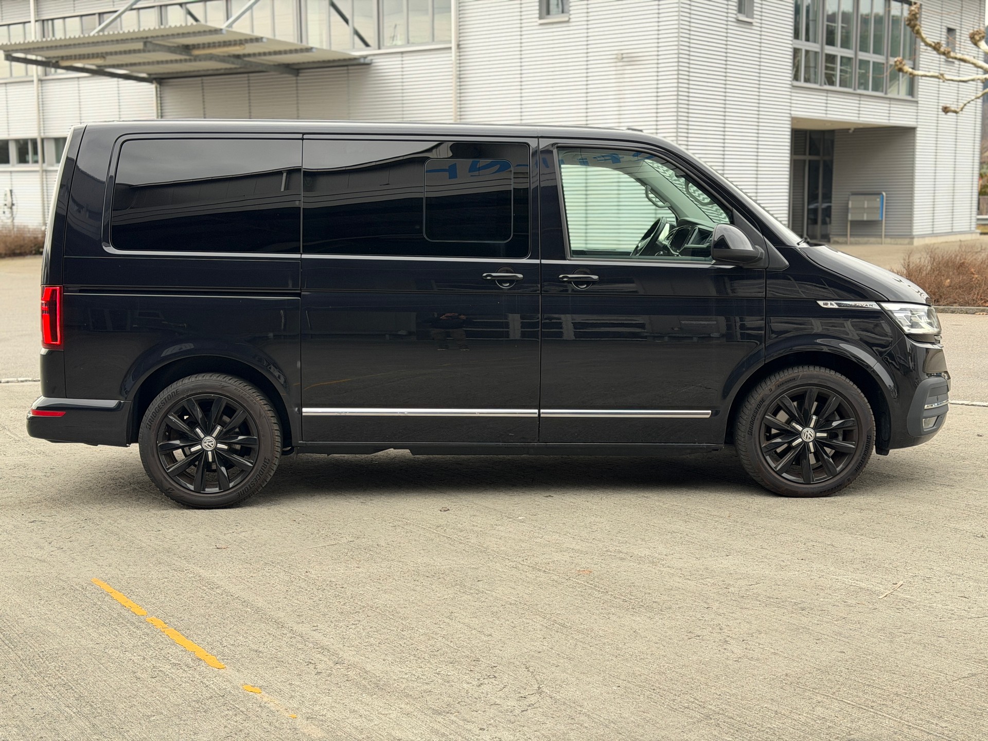 VW T6.1 Multivan 2.0 Bi-TDI Highline 4Motion DSG Ab Grosse Service-image-5
