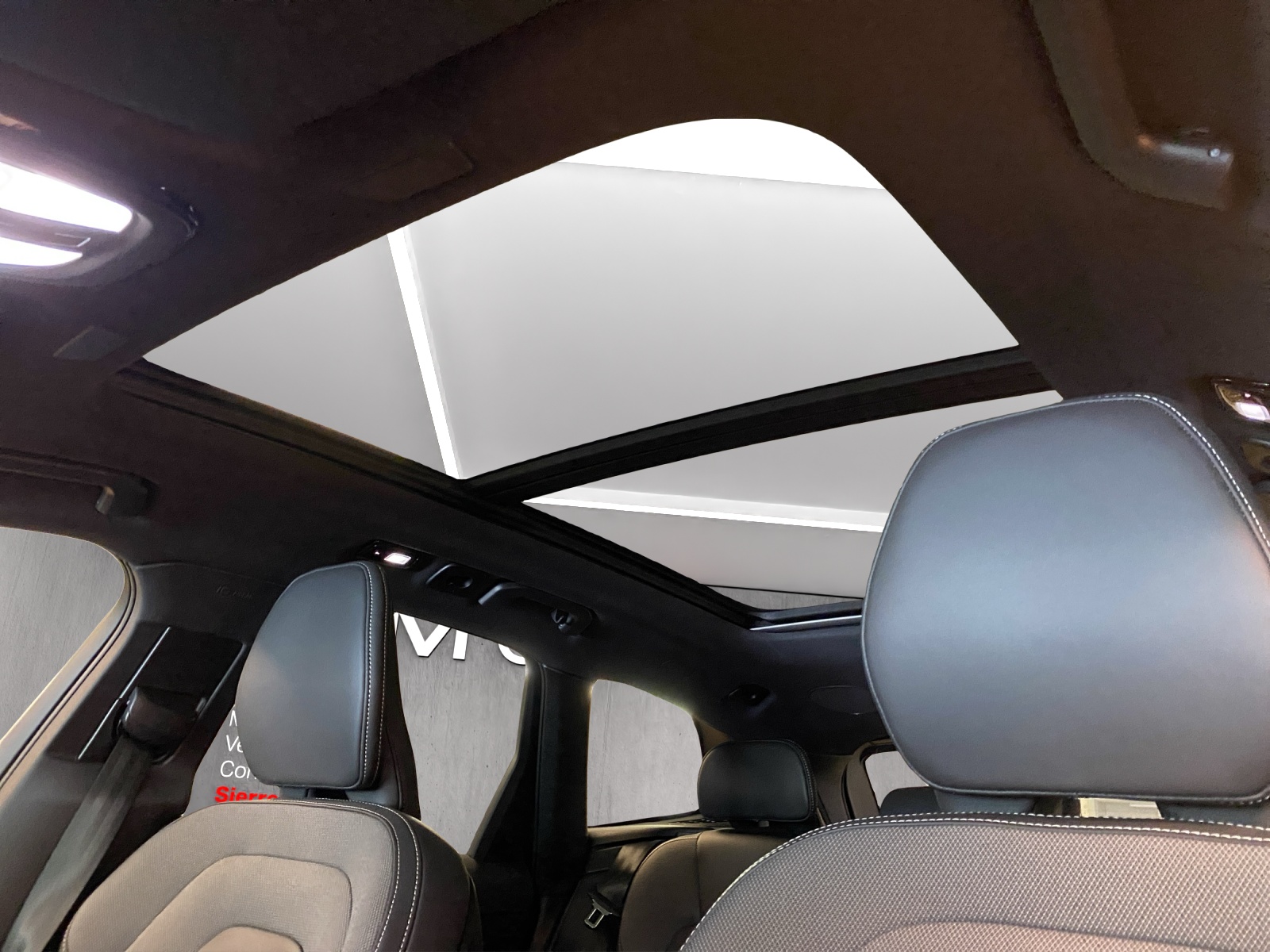 VOLVO XC60 T8 eAWD PluginHybrid Plus Dark Geartronic-image-14