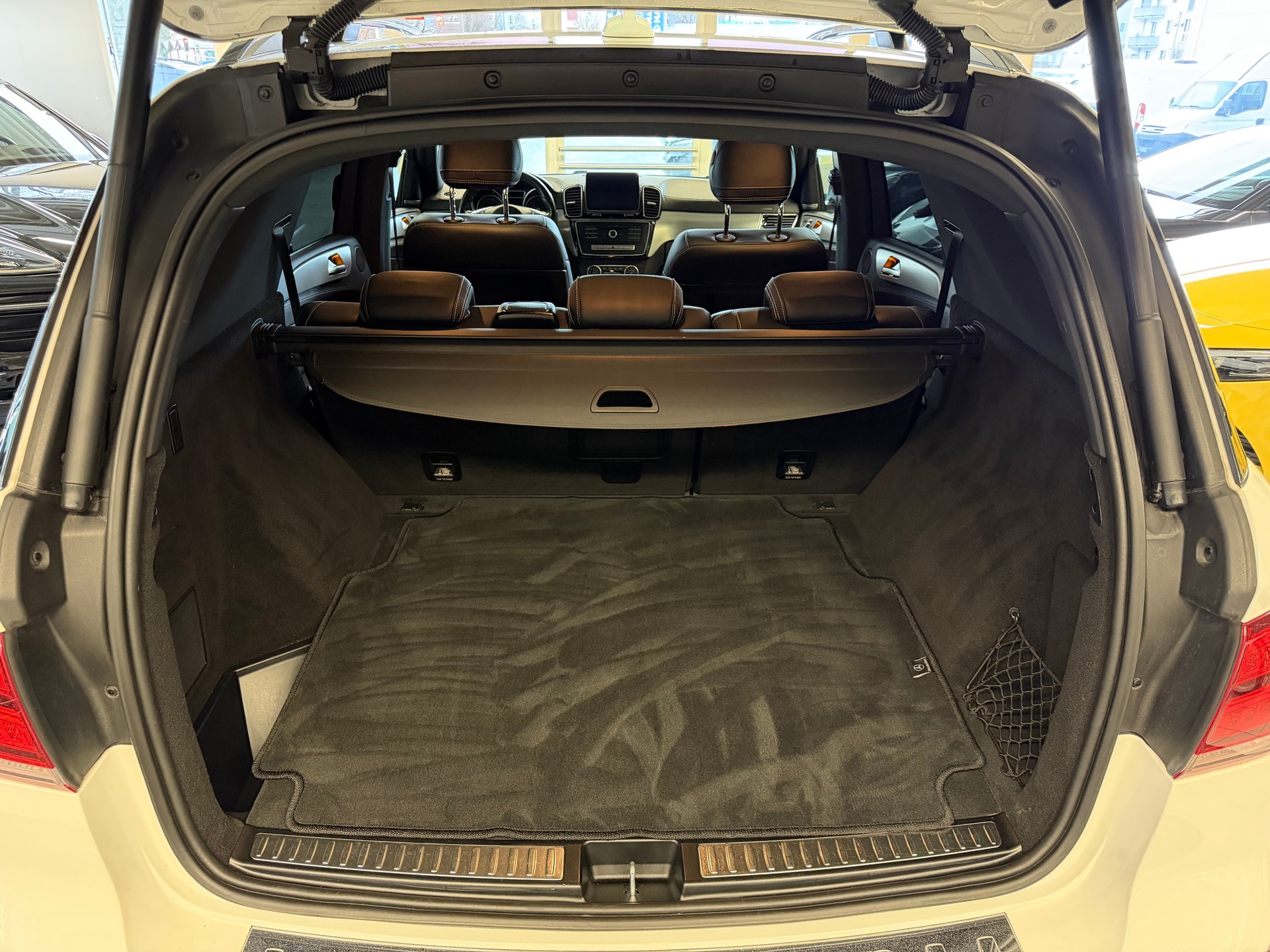 MERCEDES-BENZ GLE 350 d AMG Line Executive 4Matic 9G-Tronic | CH | Night | Panorama | Comand | AHK | Airmatic |-image-20