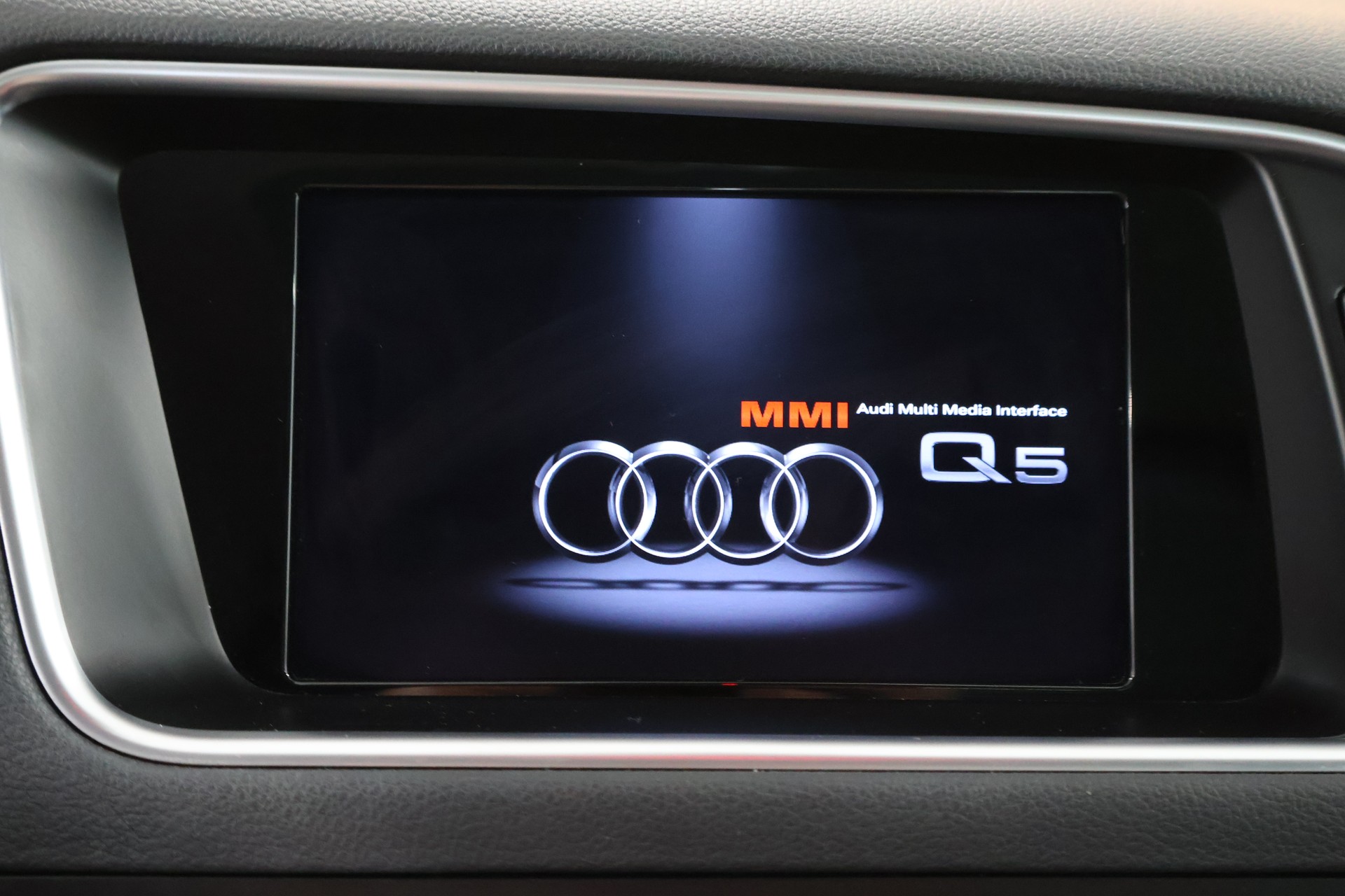 AUDI Q5 2.0 TFSI quattro S line tiptronic-image-27