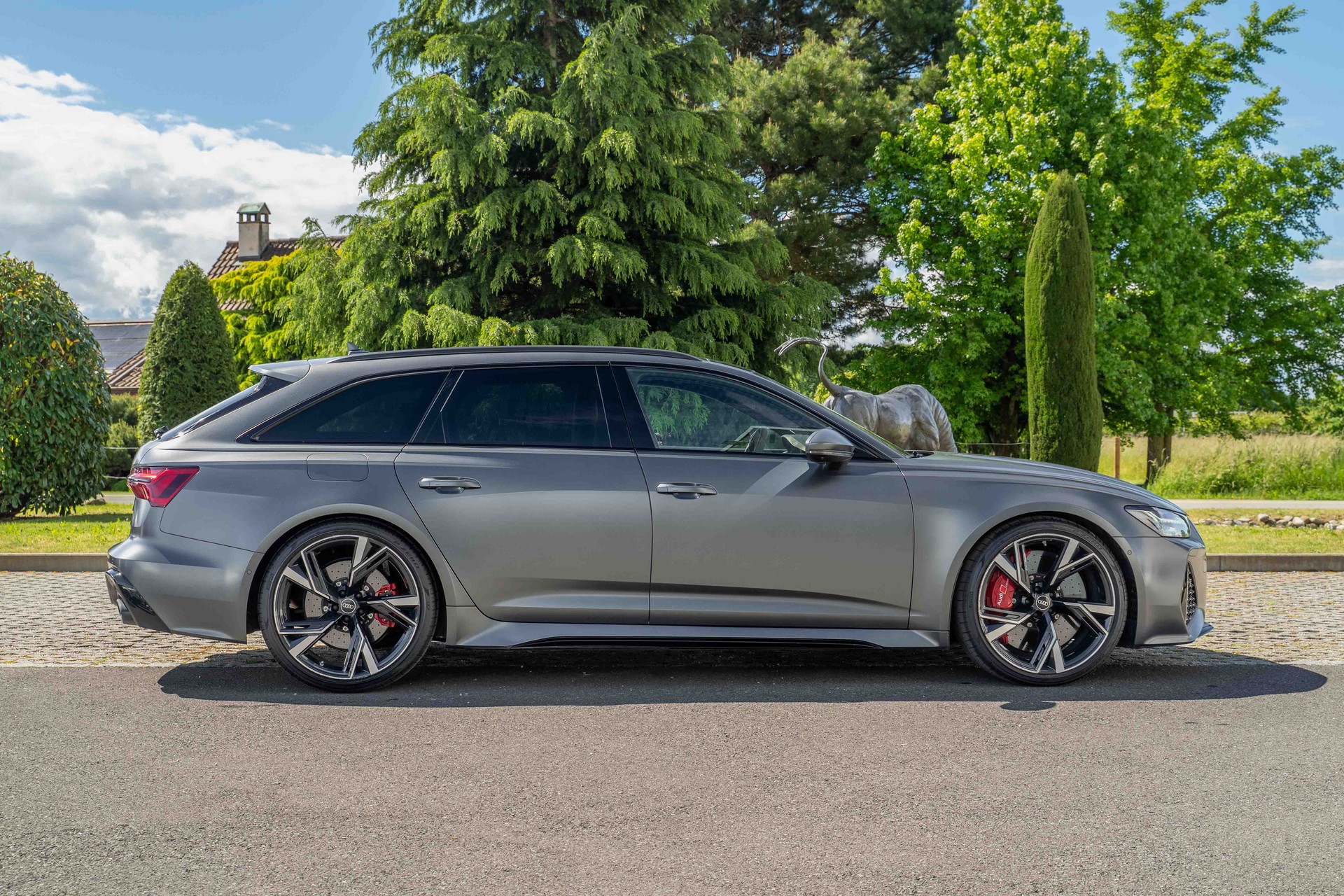 AUDI RS6 Avant 4.0 TFSI V8 quattro-image-3