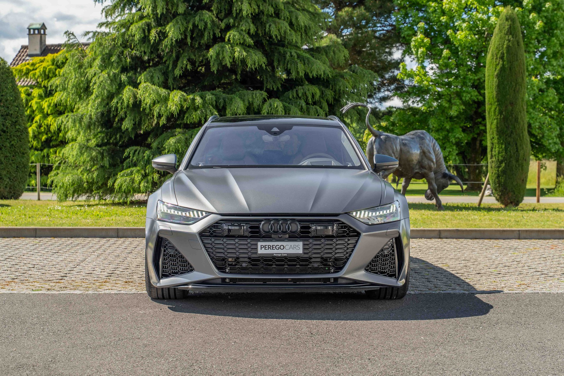 AUDI RS6 Avant 4.0 TFSI V8 quattro-image-2