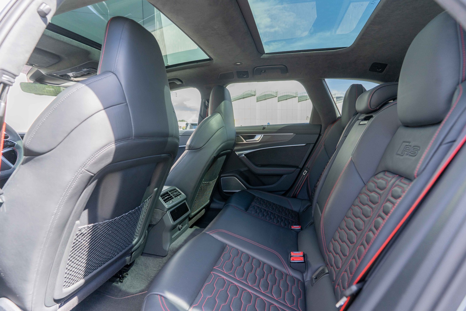 AUDI RS6 Avant 4.0 TFSI V8 quattro-image-7