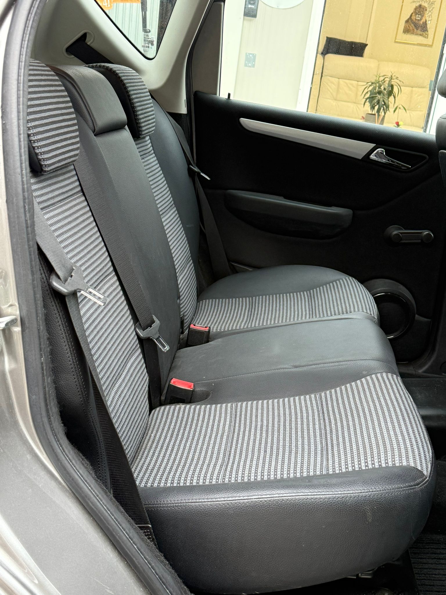 MERCEDES-BENZ A 200 Avantgarde *** AB MFK 12.2025 / Frisch ab Service / Gratis Lieferung ***-image-9