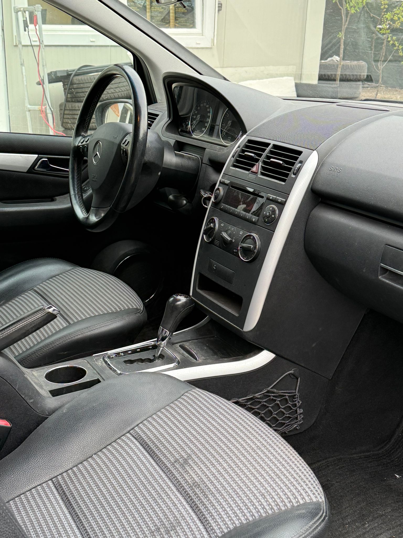 MERCEDES-BENZ A 200 Avantgarde *** AB MFK 12.2025 / Frisch ab Service / Gratis Lieferung ***-image-11