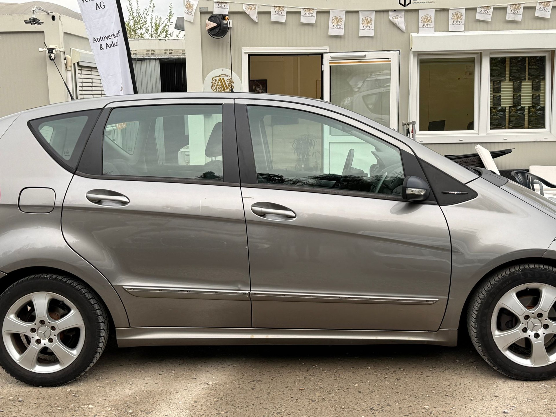 MERCEDES-BENZ A 200 Avantgarde *** AB MFK 12.2025 / Frisch ab Service / Gratis Lieferung ***-image-6