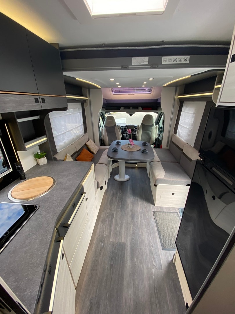 CHALLENGER Graphite 260 Premium, Ford Transit 2.0TDCi 170PS Automat-image-5