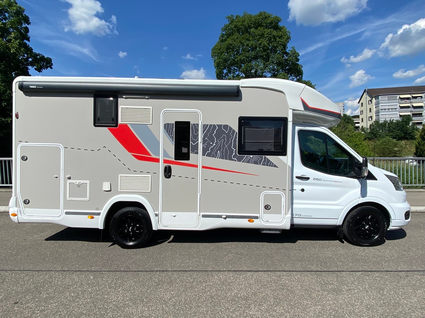 CHALLENGER Graphite 260 Premium, Ford Transit 2.0TDCi 170PS Automat-showroom-element-1