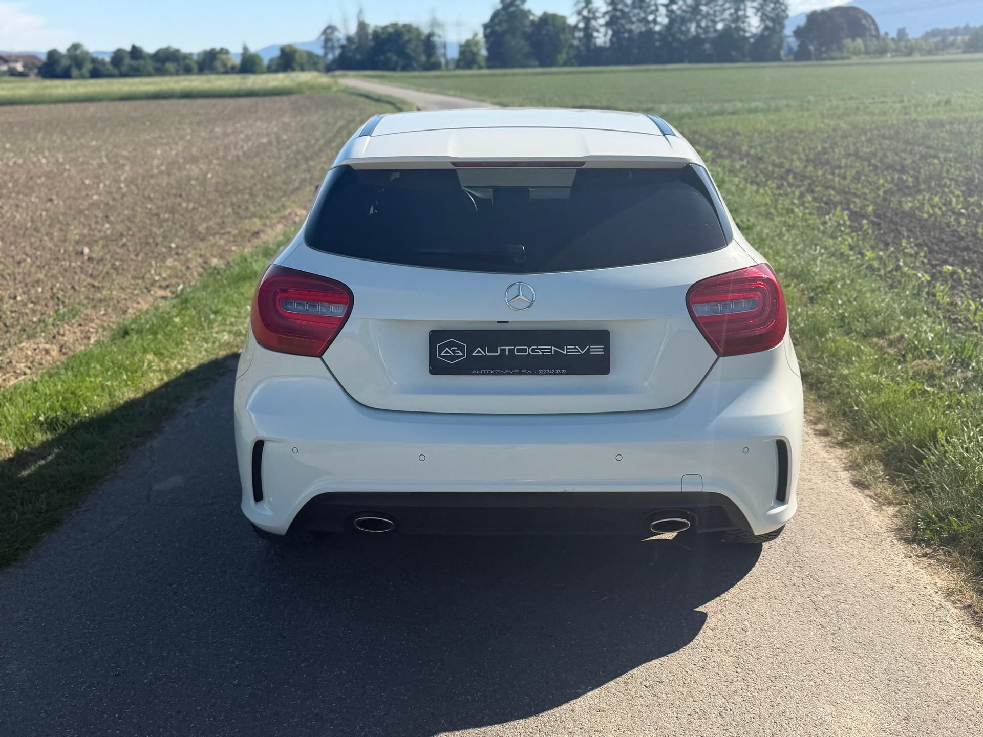 MERCEDES-BENZ A 180 AMG Line 7G-DCT-image-9