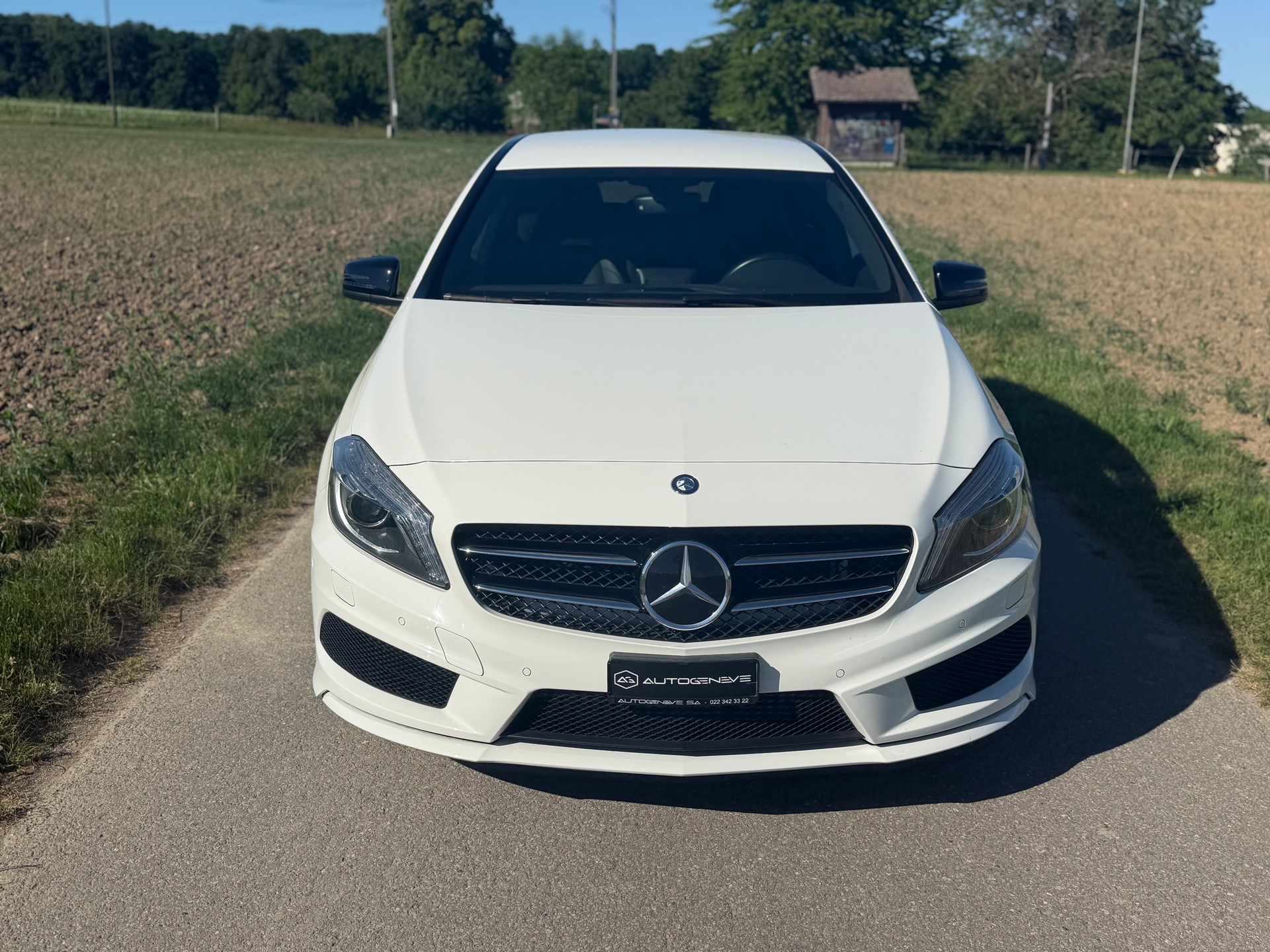 MERCEDES-BENZ A 180 AMG Line 7G-DCT-image-1