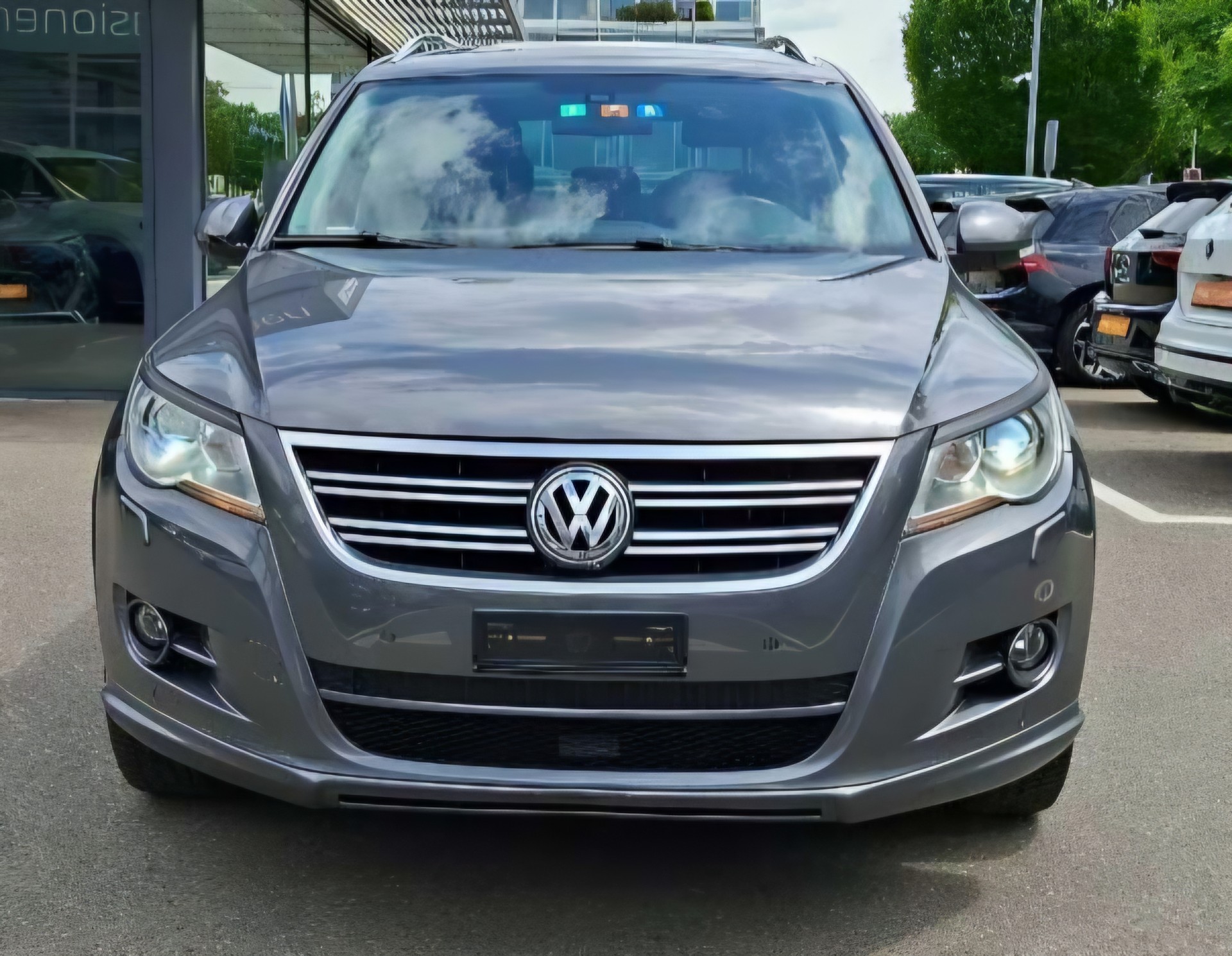 VW Tiguan 2.0 TDI Sport R-LINE DSG