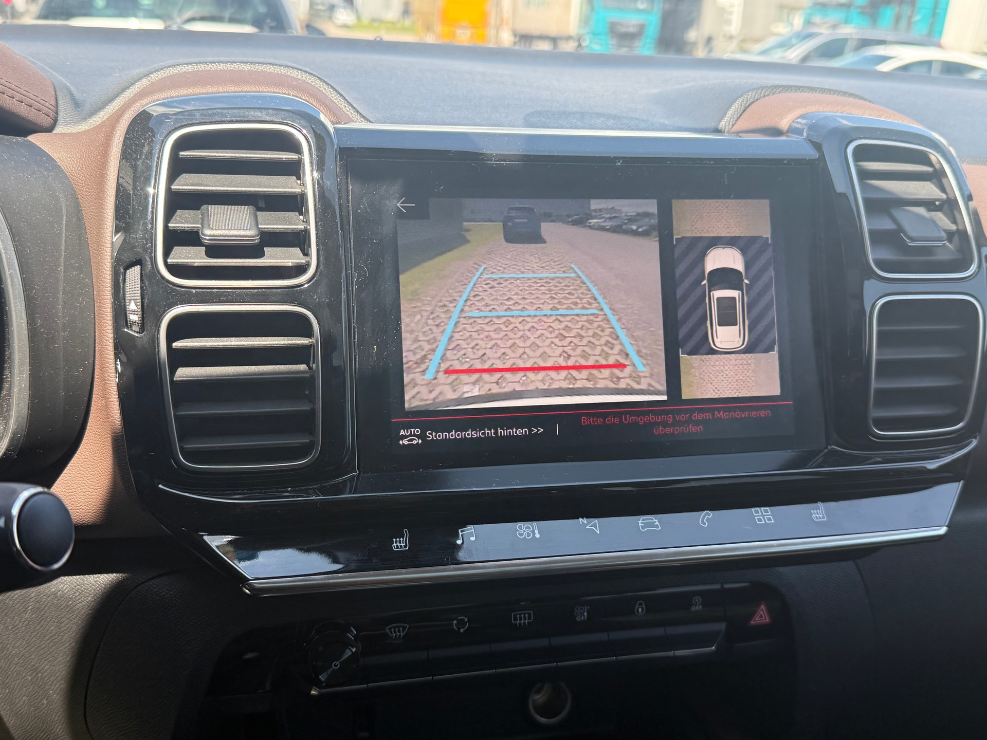 CITROEN C5 Aircross 1.6i PureTech Shine EAT8-image-2
