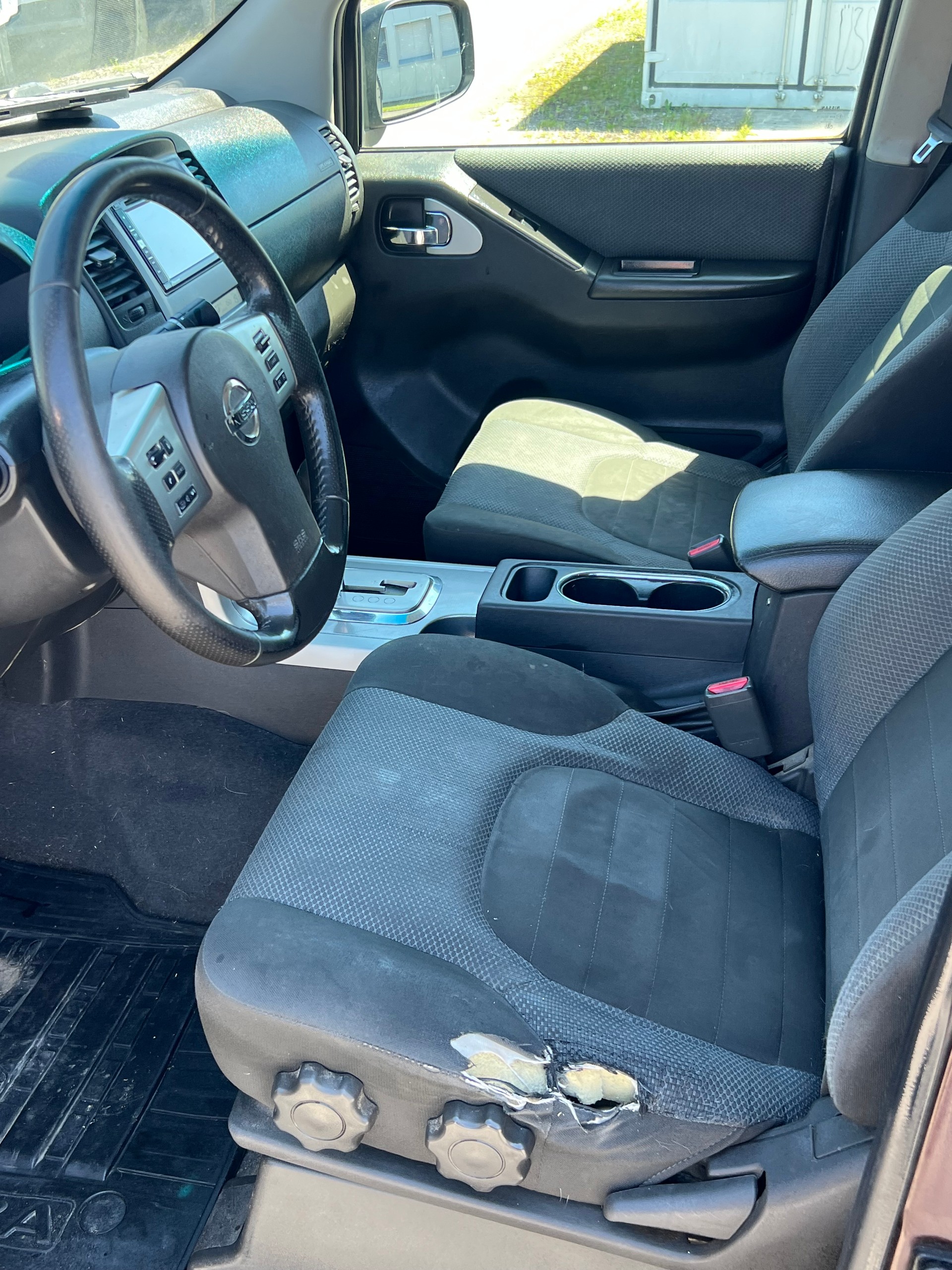 NISSAN Navara Double Cab LE 2.5 dCi 4WD LB Automat-image-6