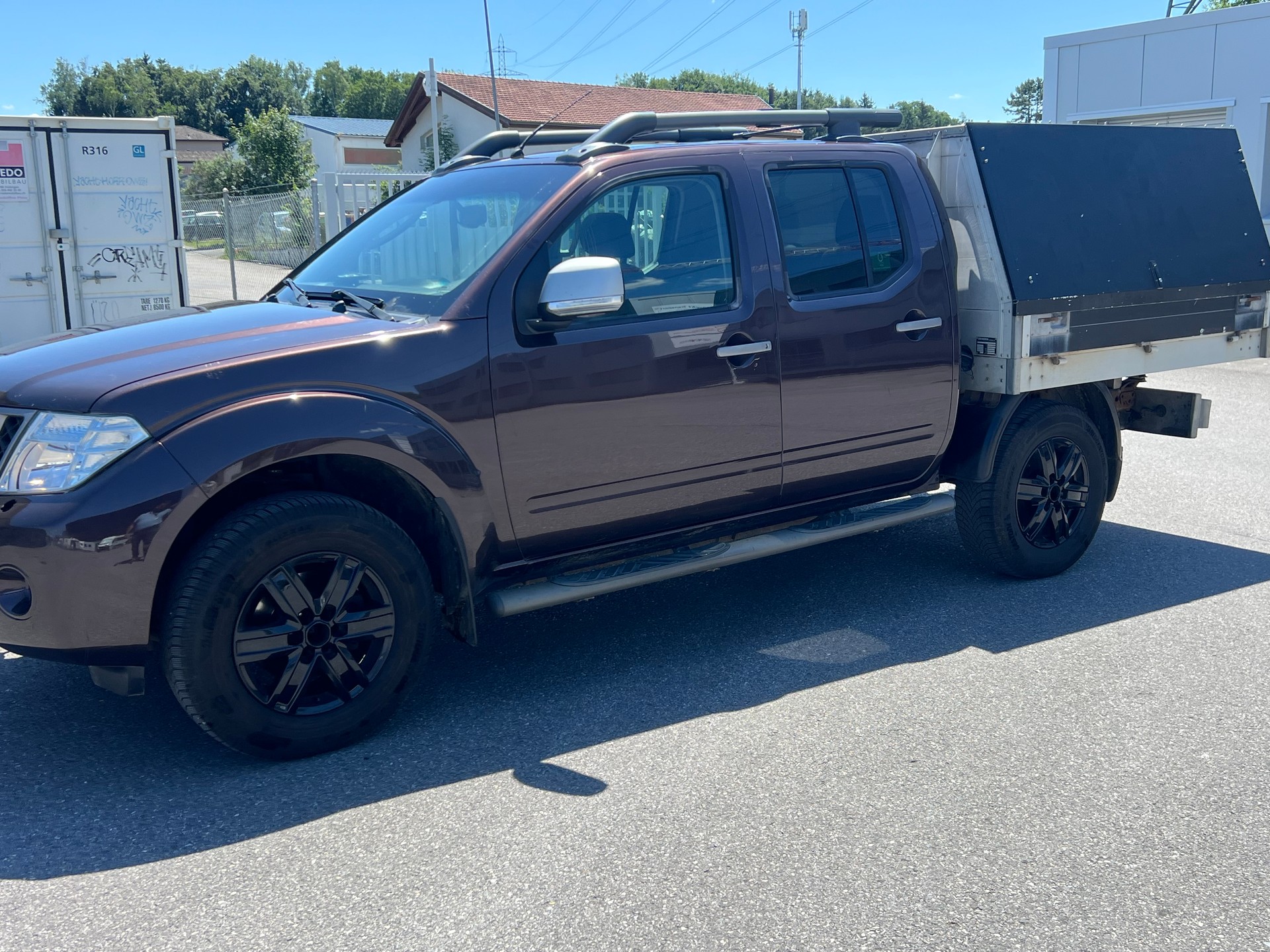 NISSAN Navara Double Cab LE 2.5 dCi 4WD LB Automat-image-2