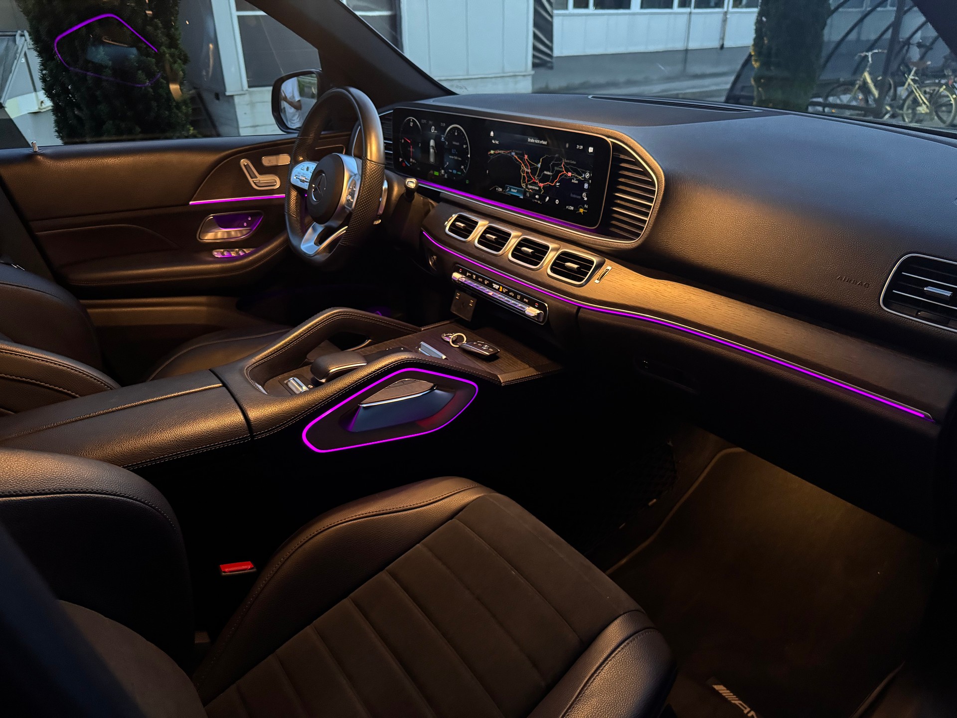 MERCEDES-BENZ GLE 450 4Matic AMG Line 9G-Tronic-image-12