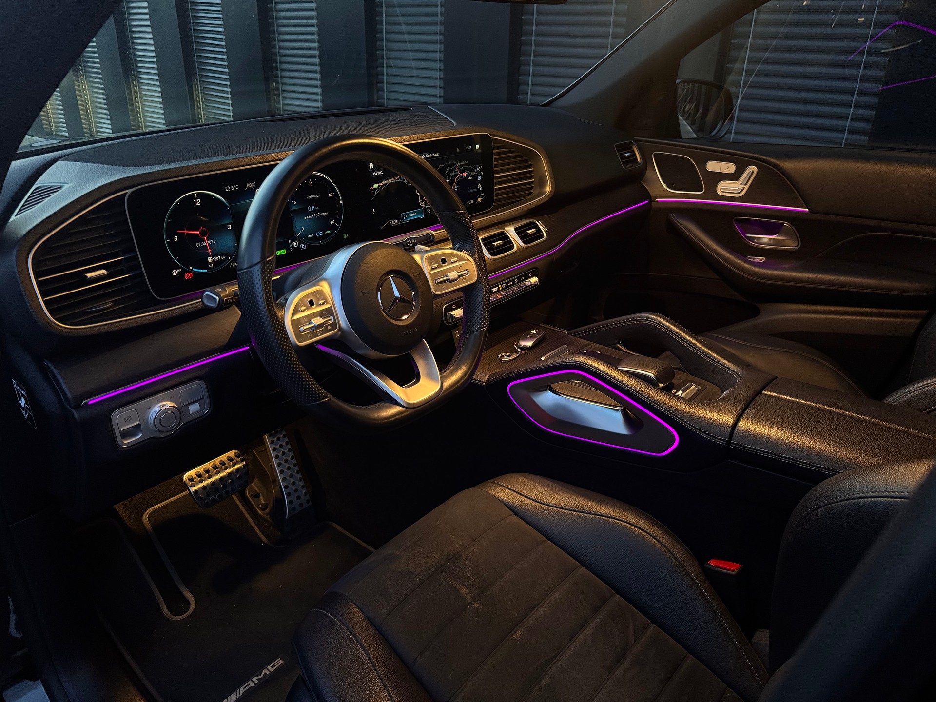 MERCEDES-BENZ GLE 450 4Matic AMG Line 9G-Tronic-image-11