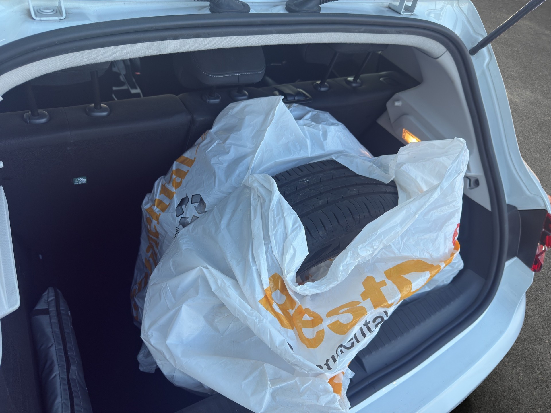 RENAULT Clio 1.0 Business-image-14