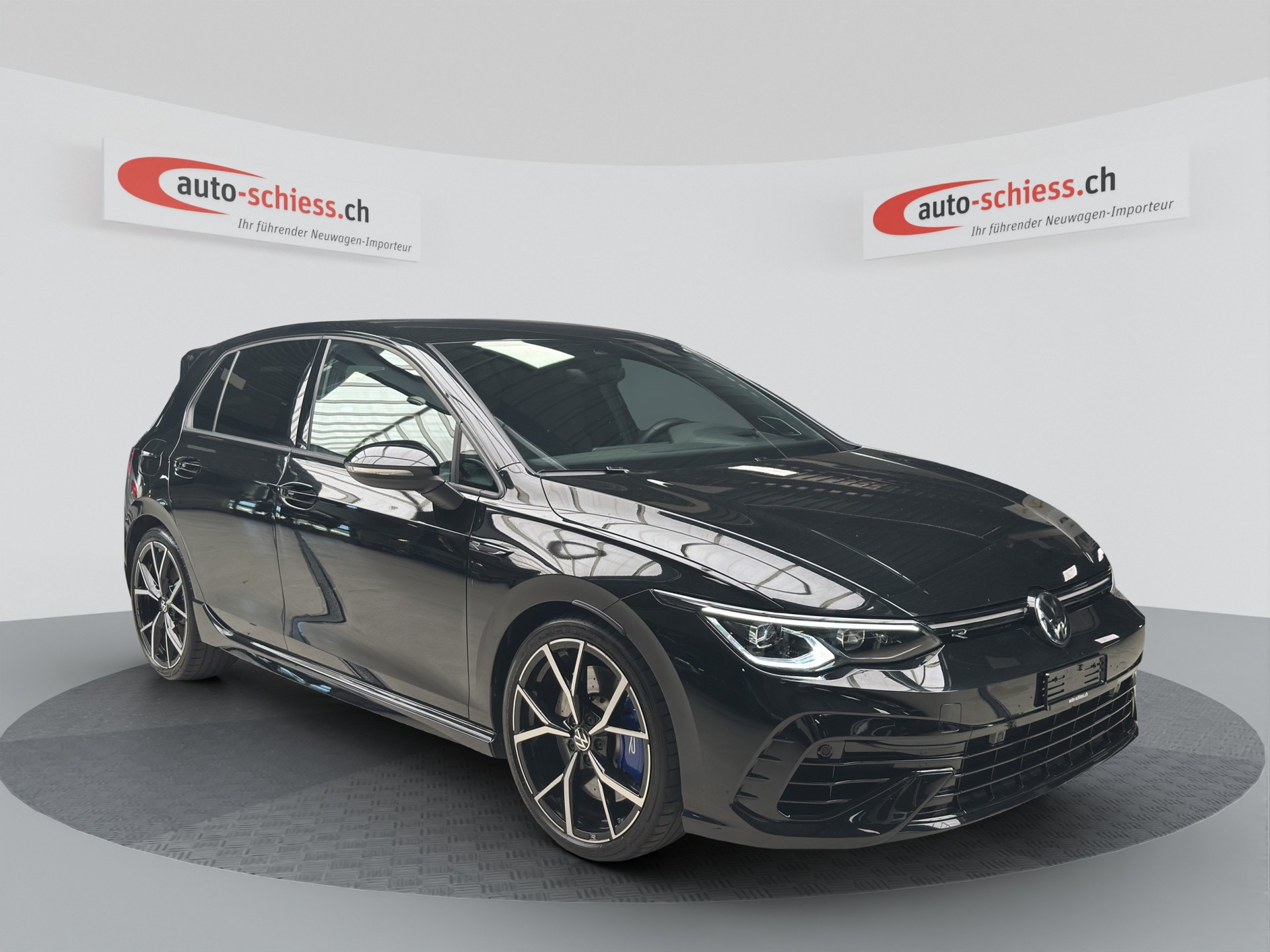 VW Golf 2.0 TSI R DSG 4Motion Performance Black Style-image-0