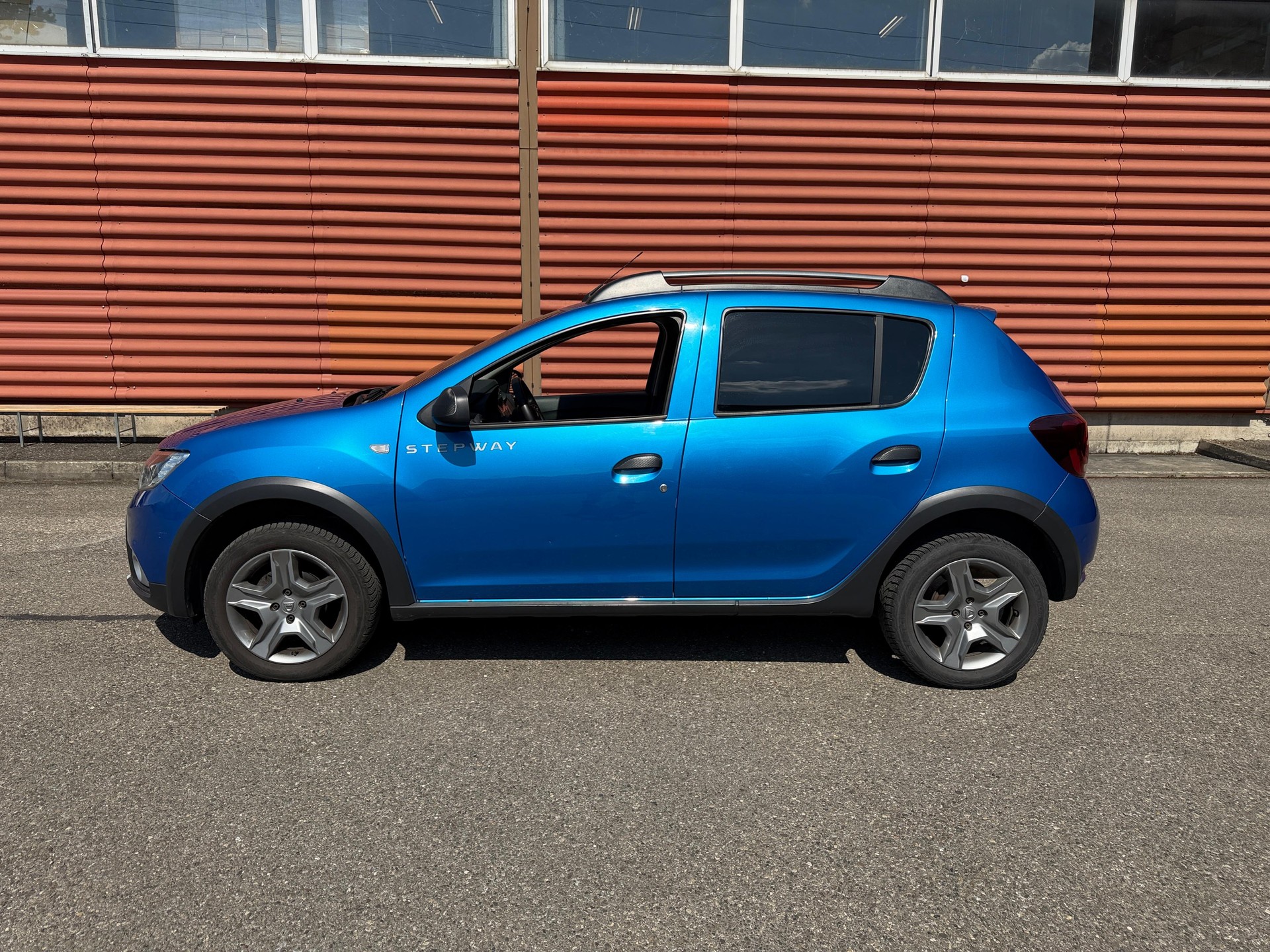 DACIA Sandero 1.5 dCi Stepway Unlimited Automatic-image-5