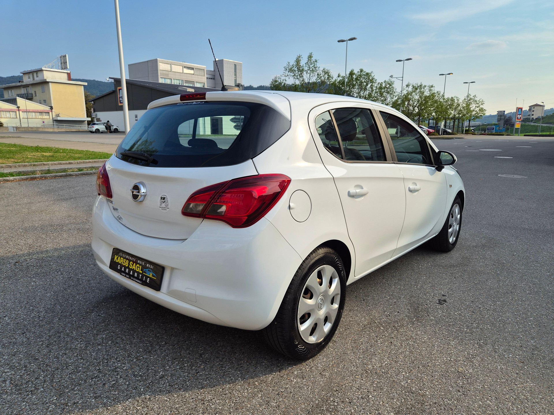 OPEL Corsa 1.4 EcoTec 120 Years Edition-image-2