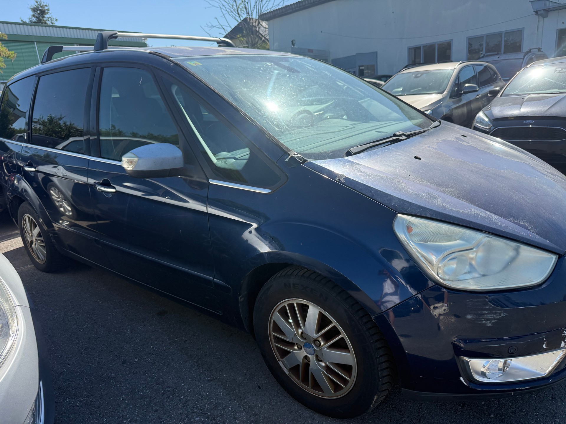 FORD Galaxy 2.0i Ambiente-image-5