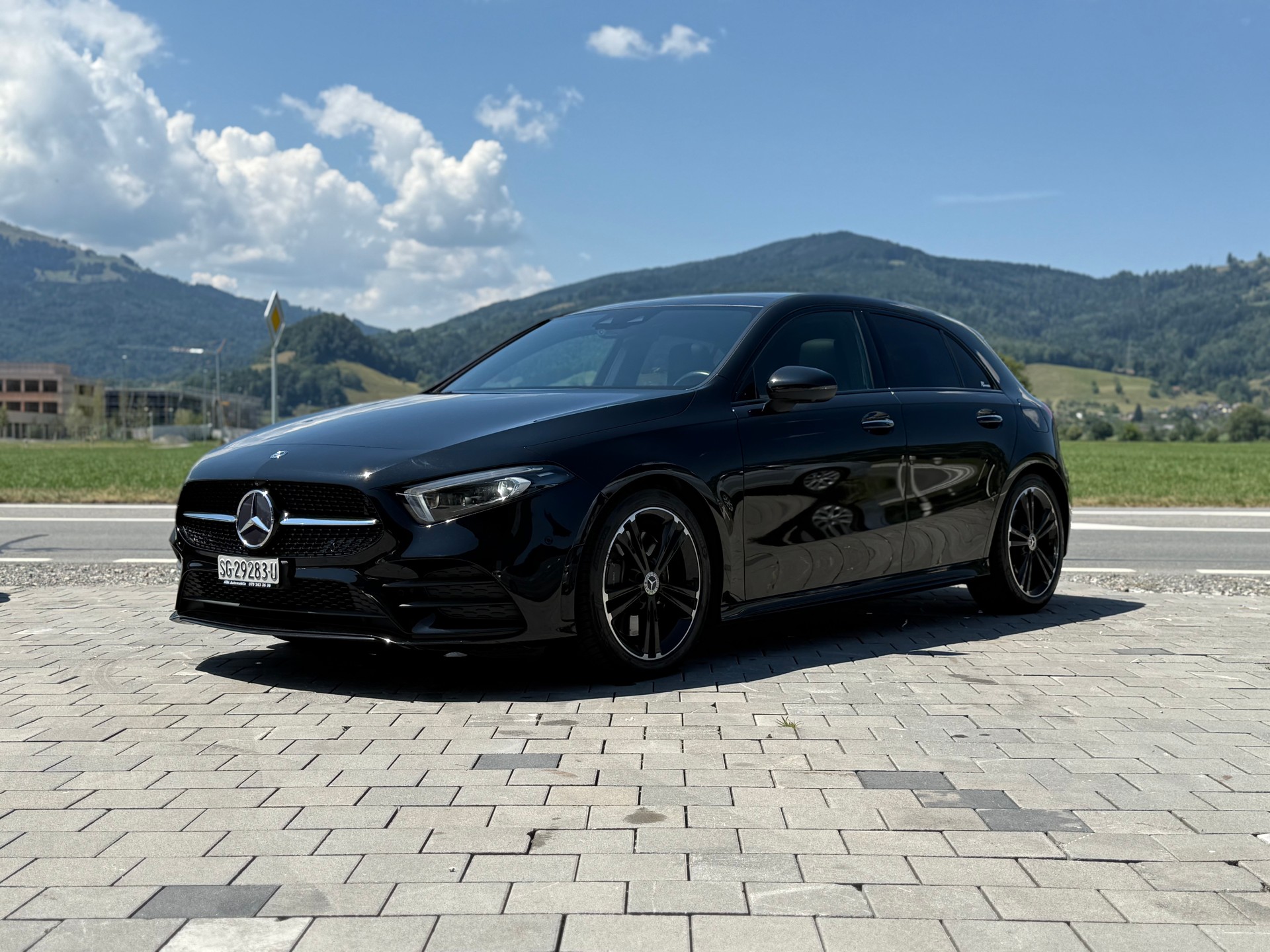 MERCEDES-BENZ A 250 AMG Line 7G-DCT