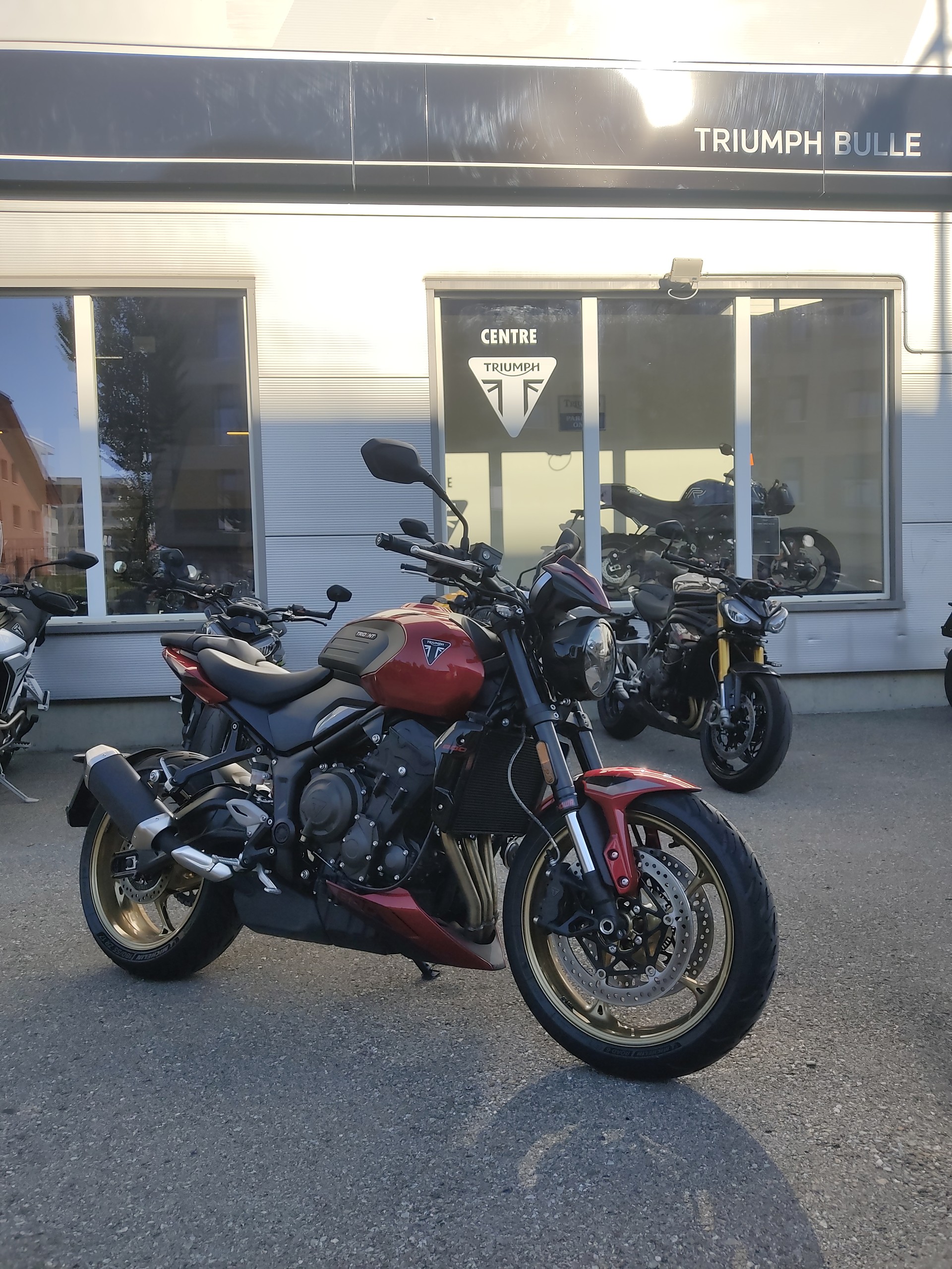 TRIUMPH Trident 800-image-0