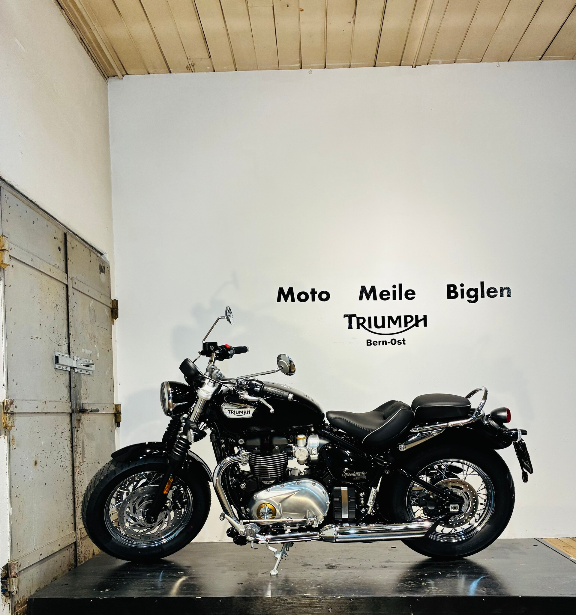 TRIUMPH Speedmaster-image-2